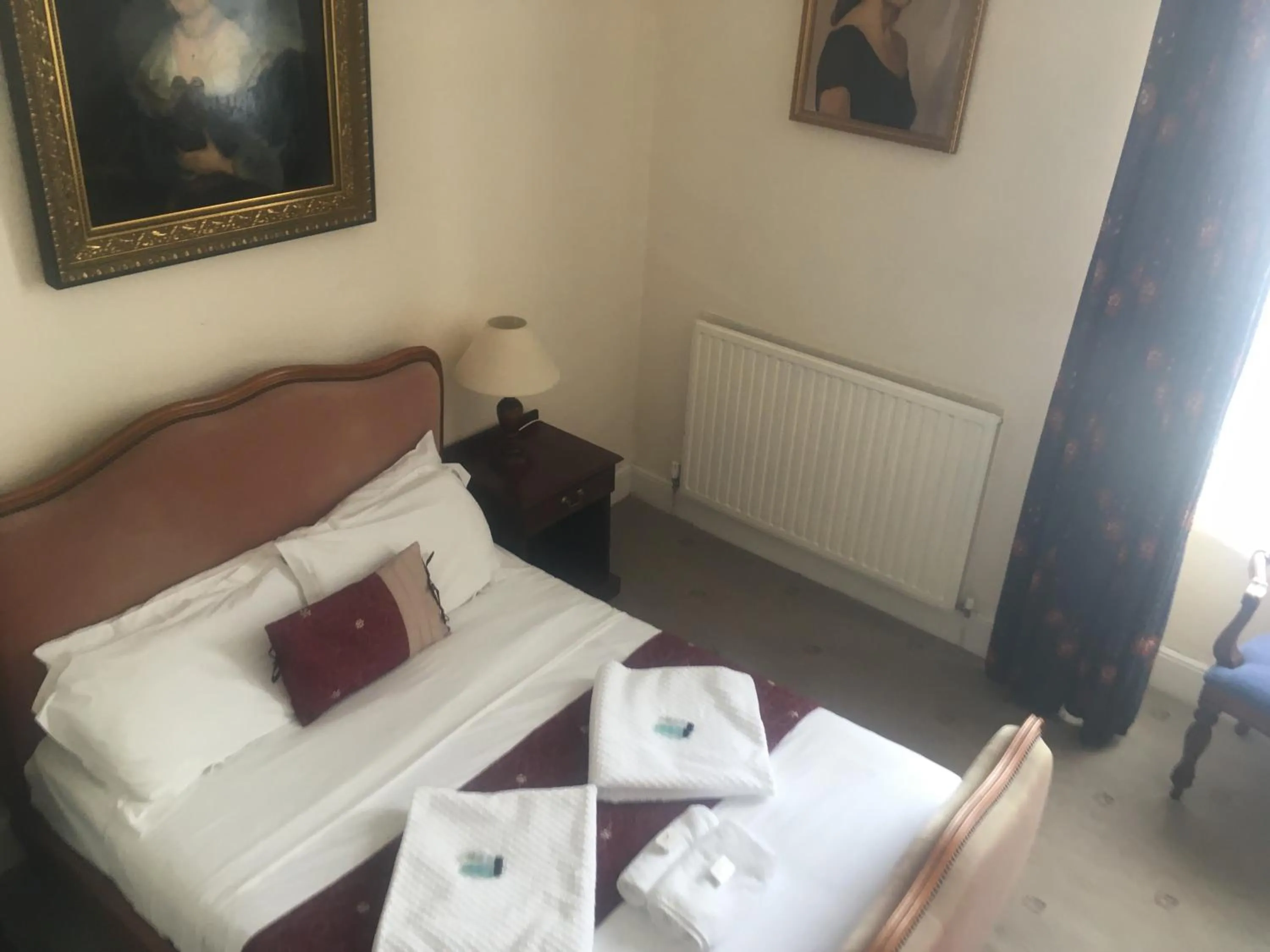 Bed in The White Hart Hotel