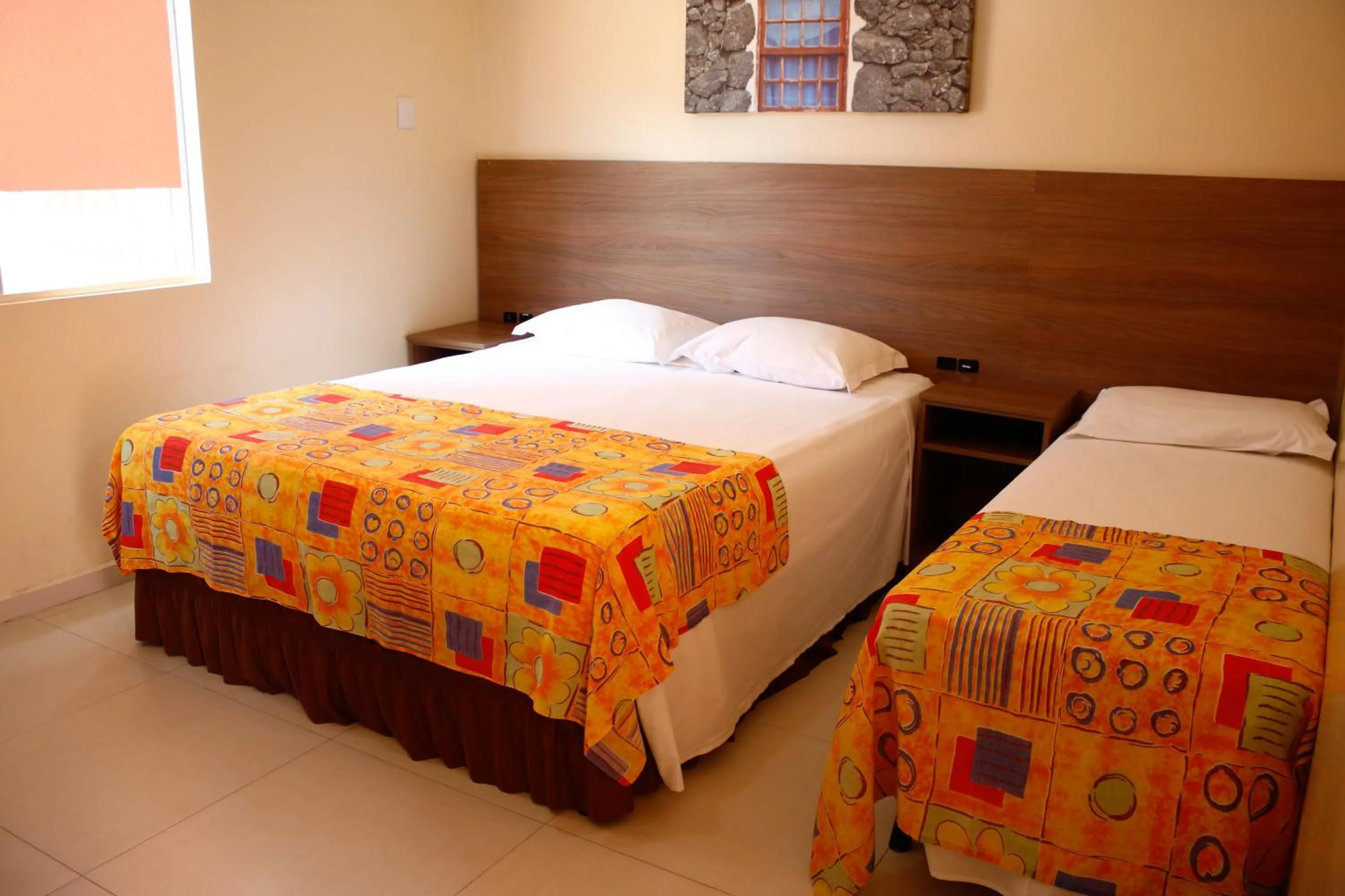 Bedroom, Bed in Hotel Açoriano