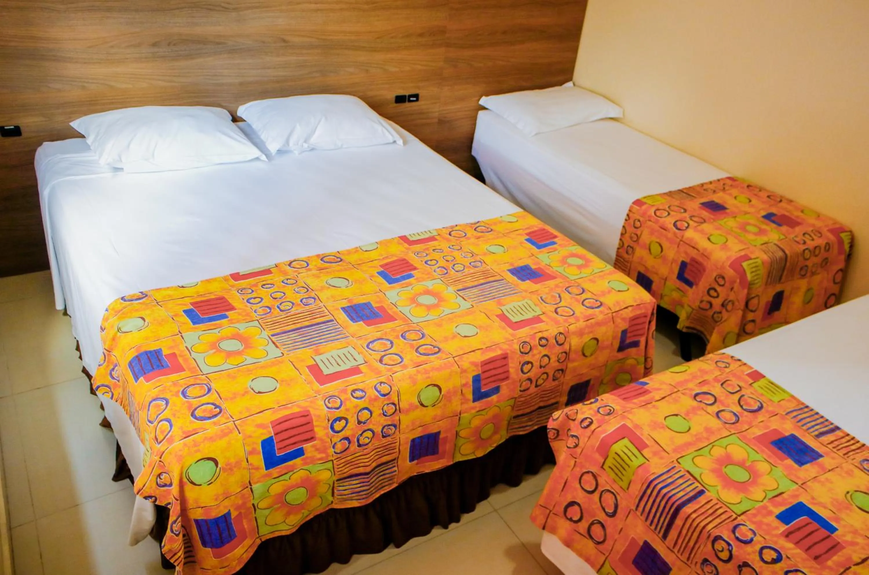 Bedroom, Bed in Hotel Açoriano