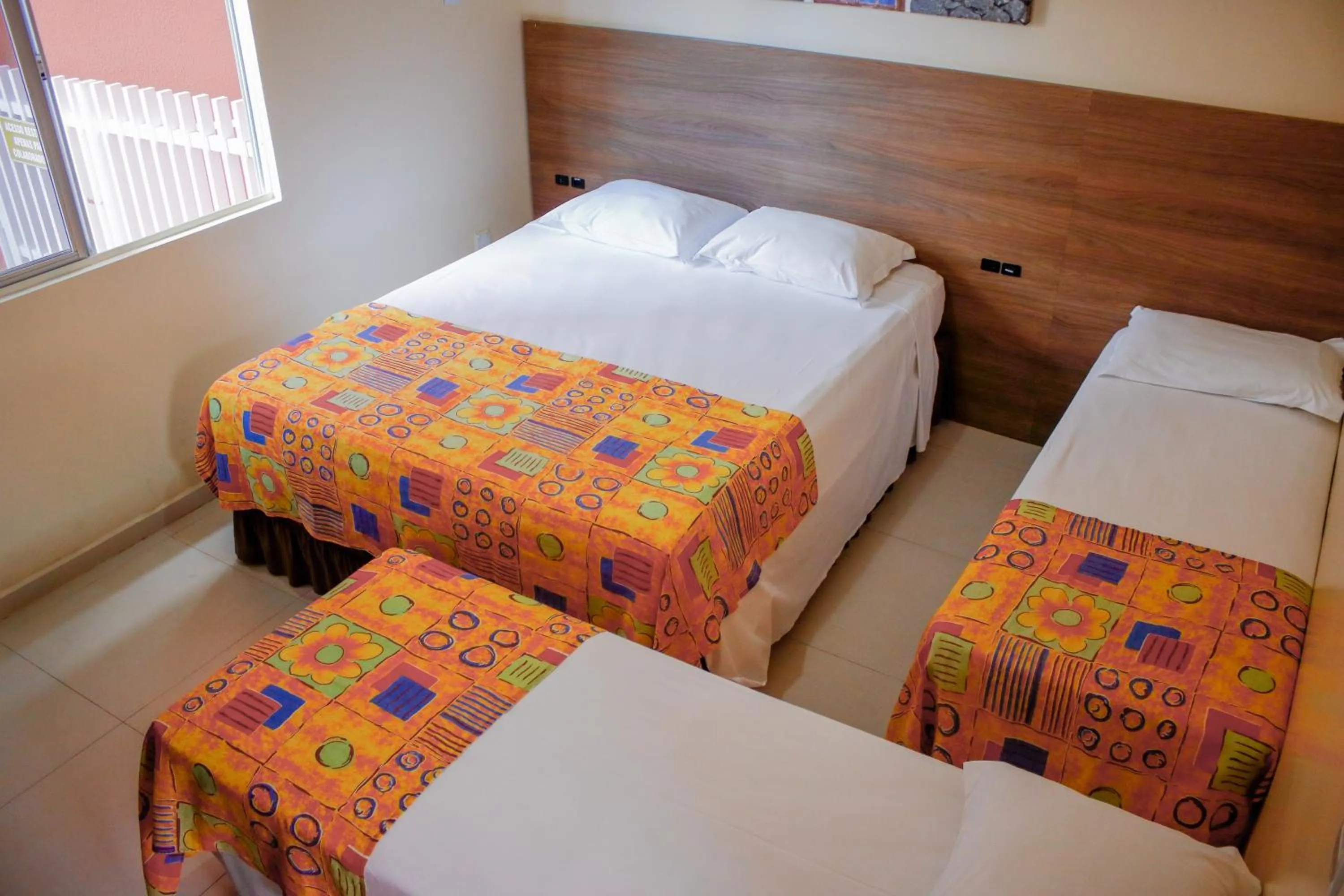 Bedroom, Bed in Hotel Açoriano