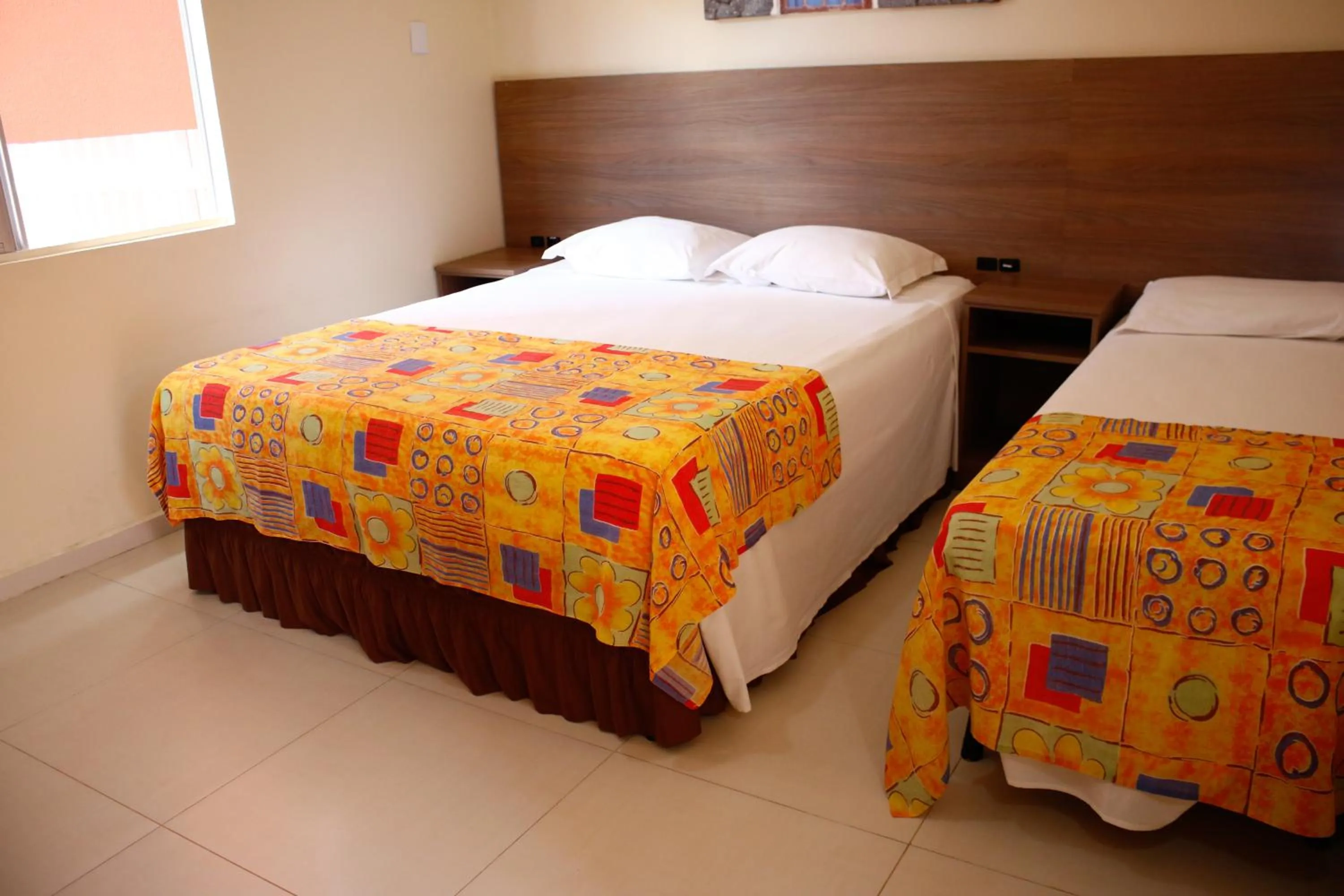 Bedroom, Bed in Hotel Açoriano