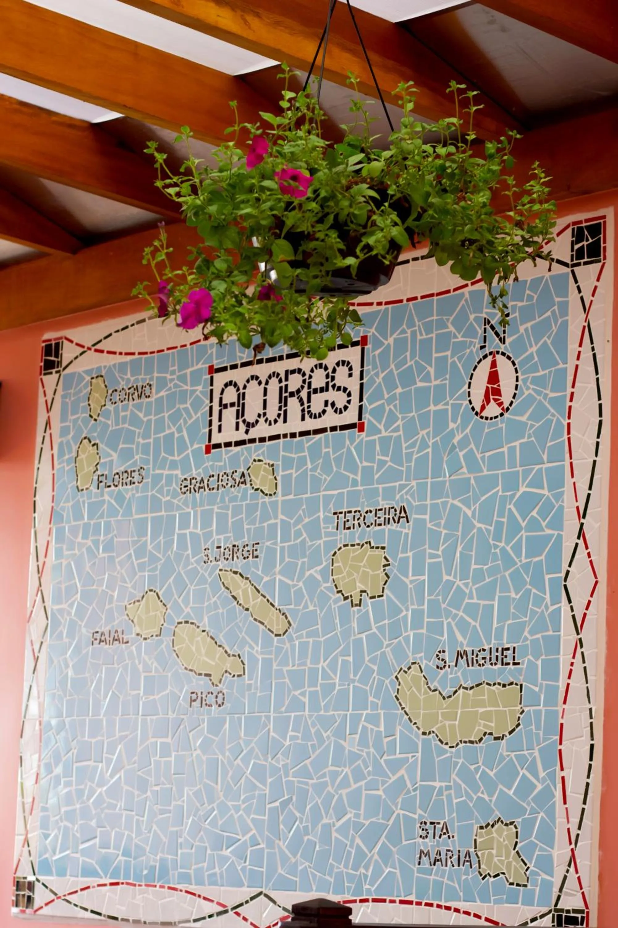 Decorative detail in Hotel Açoriano