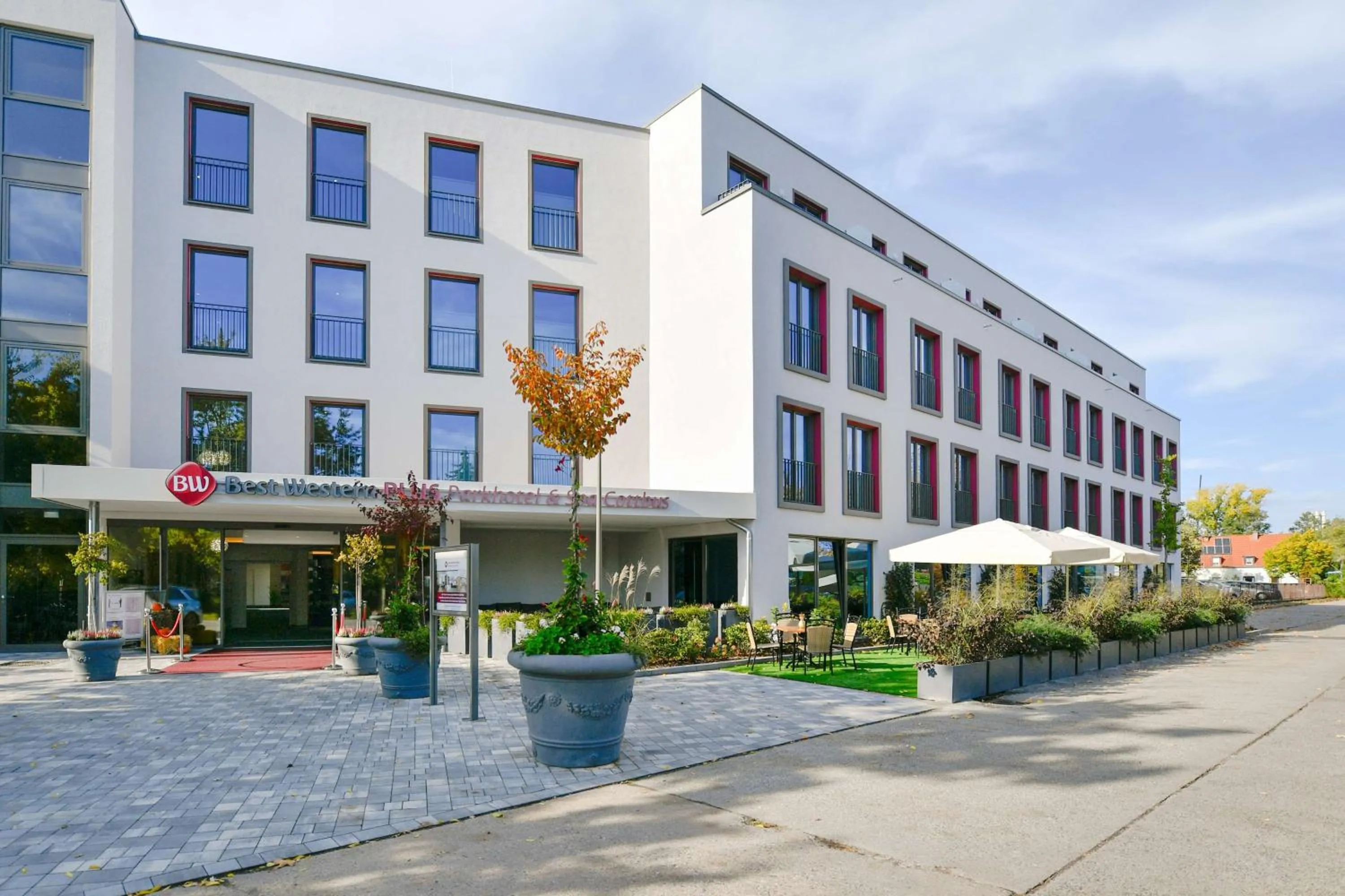 Property building in Best Western Plus Parkhotel & Spa Cottbus