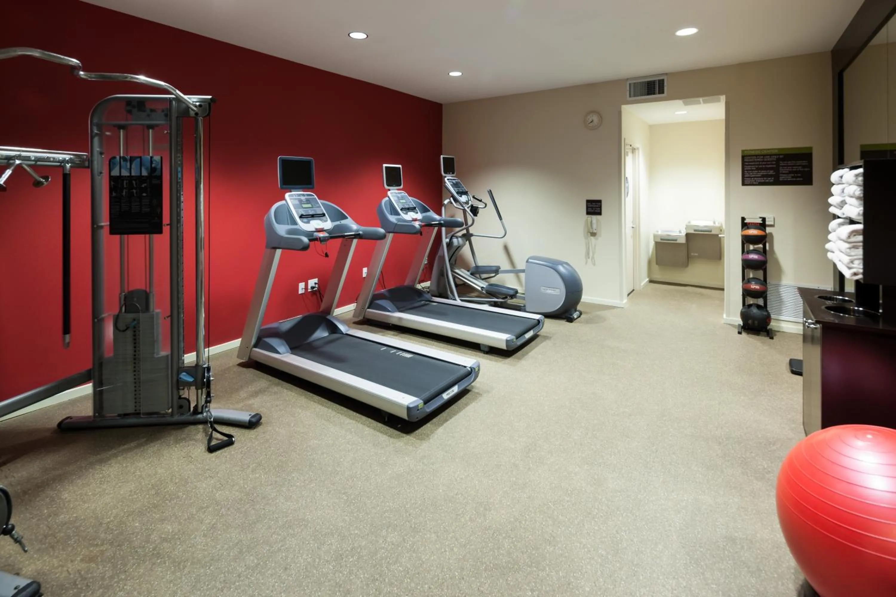 Fitness centre/facilities in Hilton Garden Inn Sacramento/South Natomas