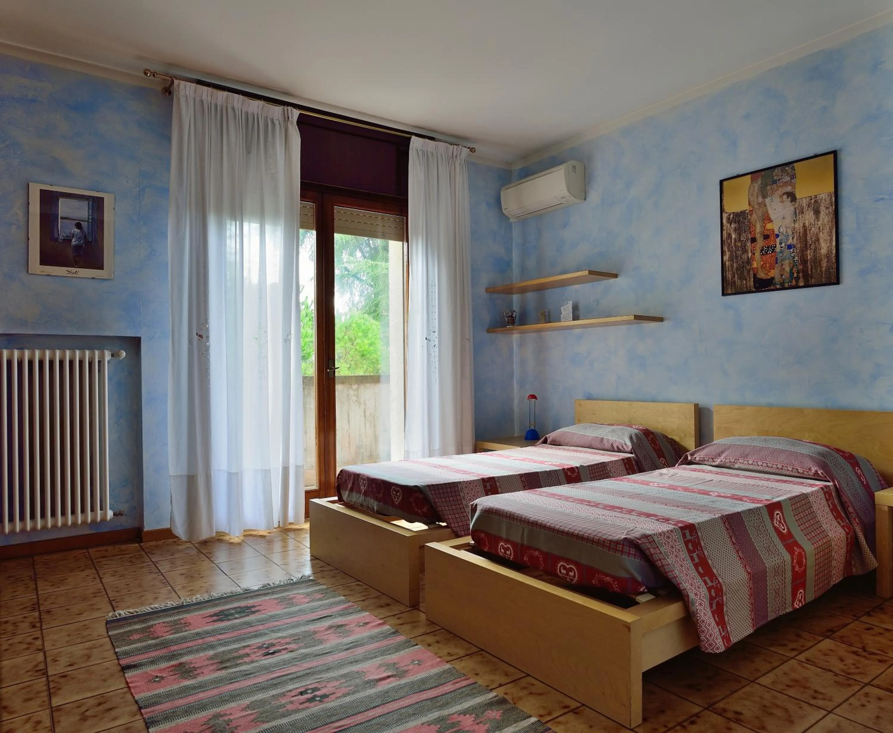 Photo of the whole room, Bed in B&B Villa Lattes