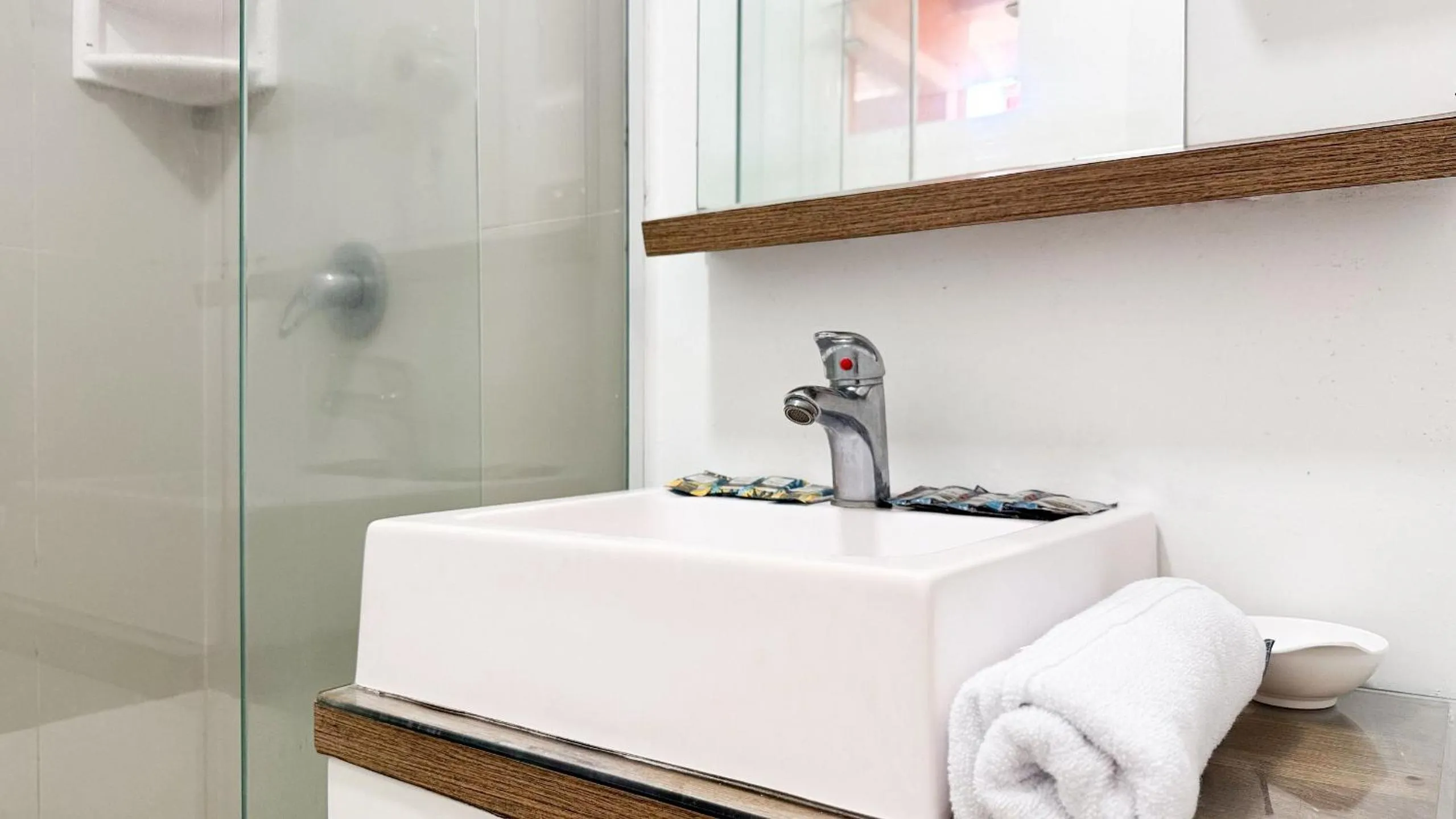 Pousada Bernúncia - Com café da Manhã, próximo a Praia Grande