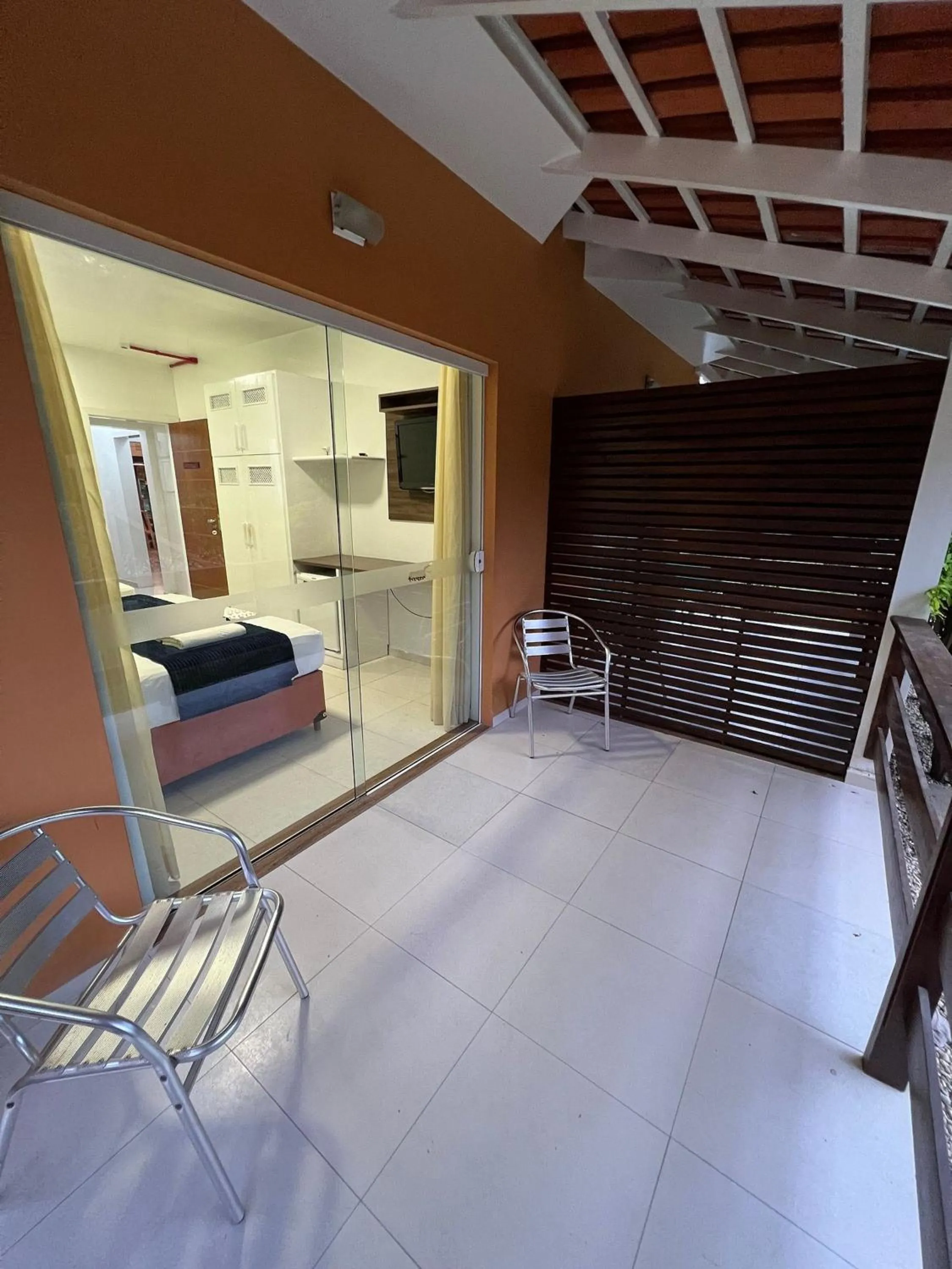 Pousada Bernúncia - Com café da Manhã, próximo a Praia Grande