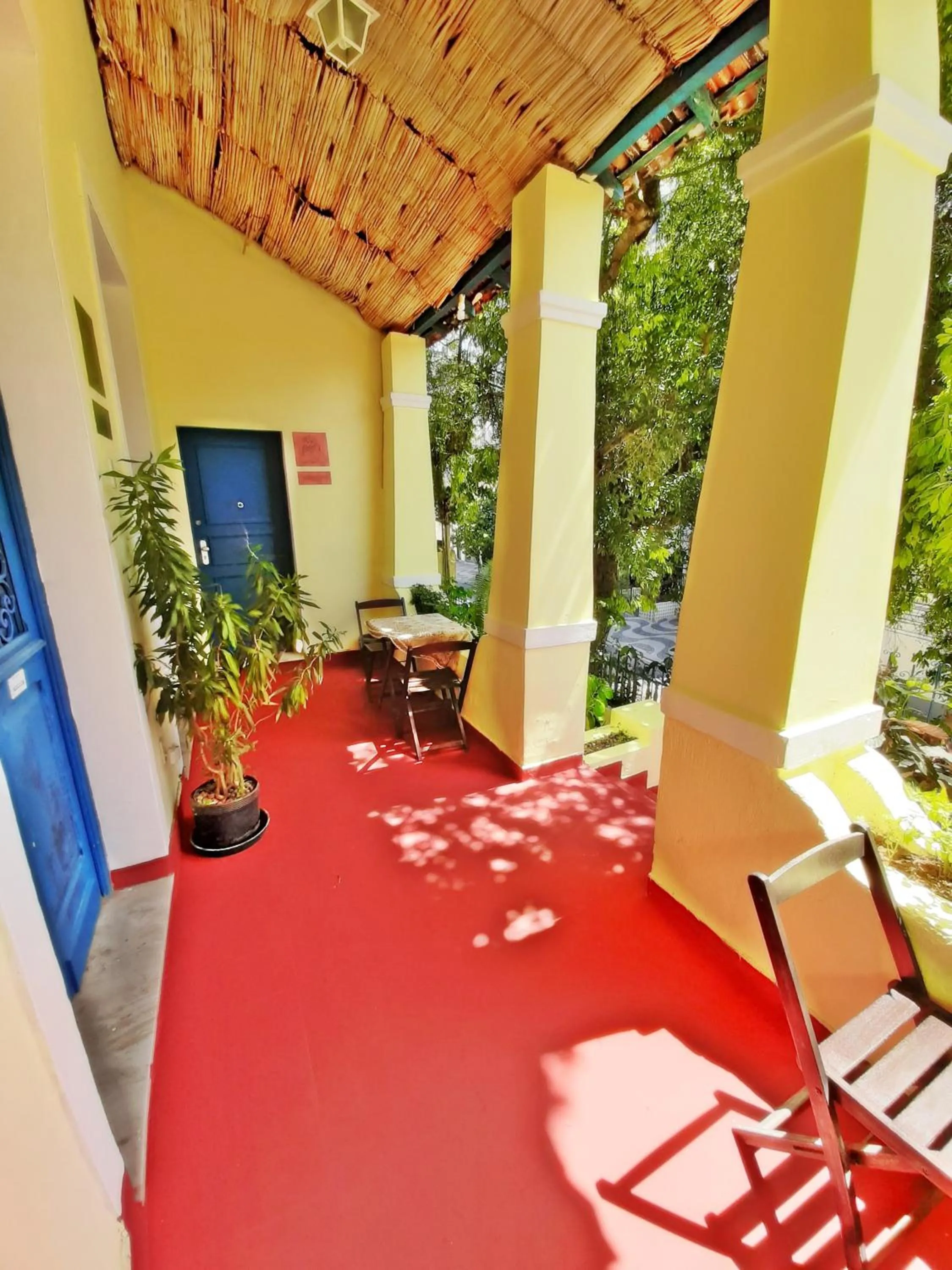 Patio in Brasileranza Hostel