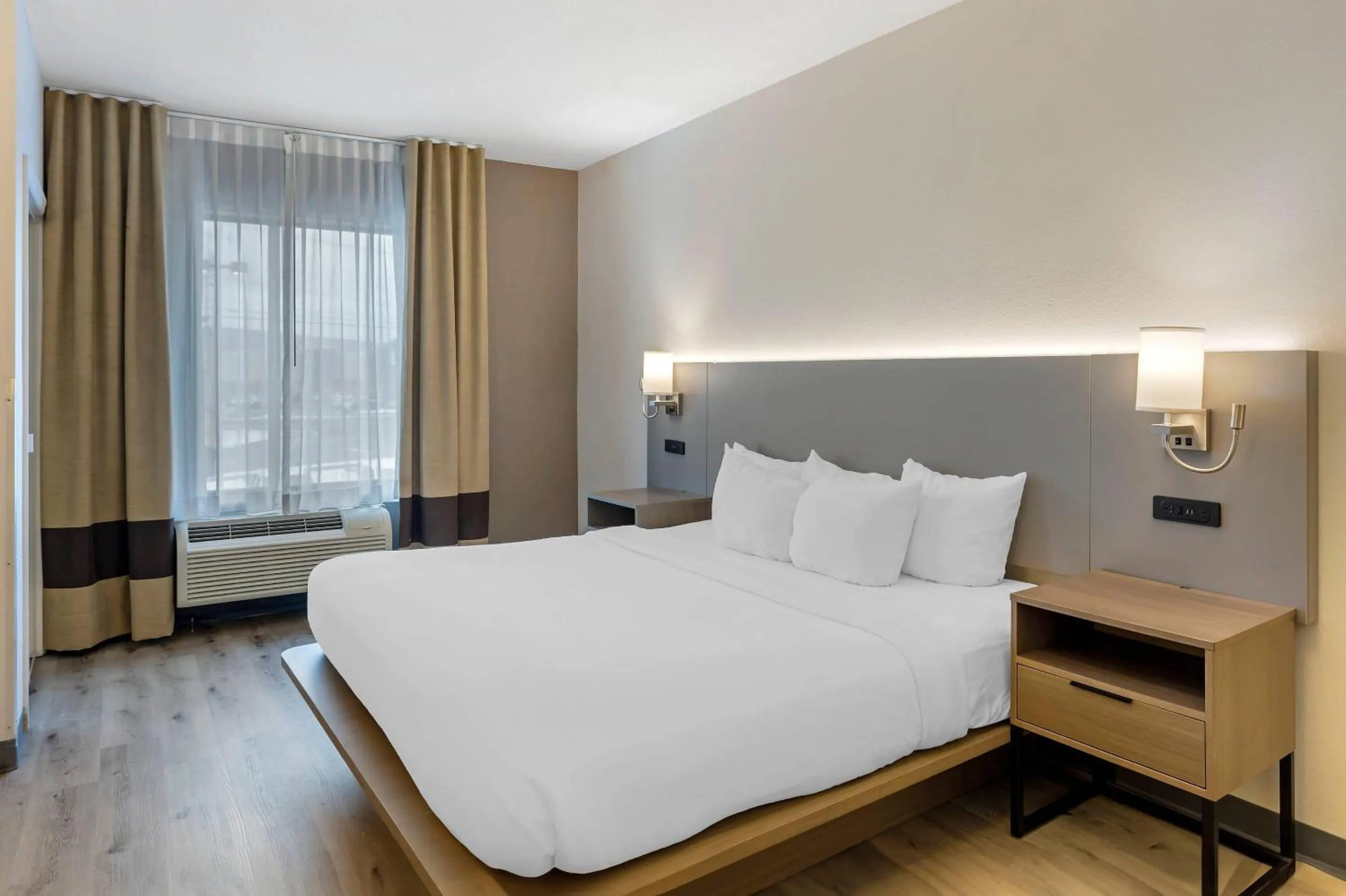 Bedroom, Bed in Comfort Inn & Suites Sayre