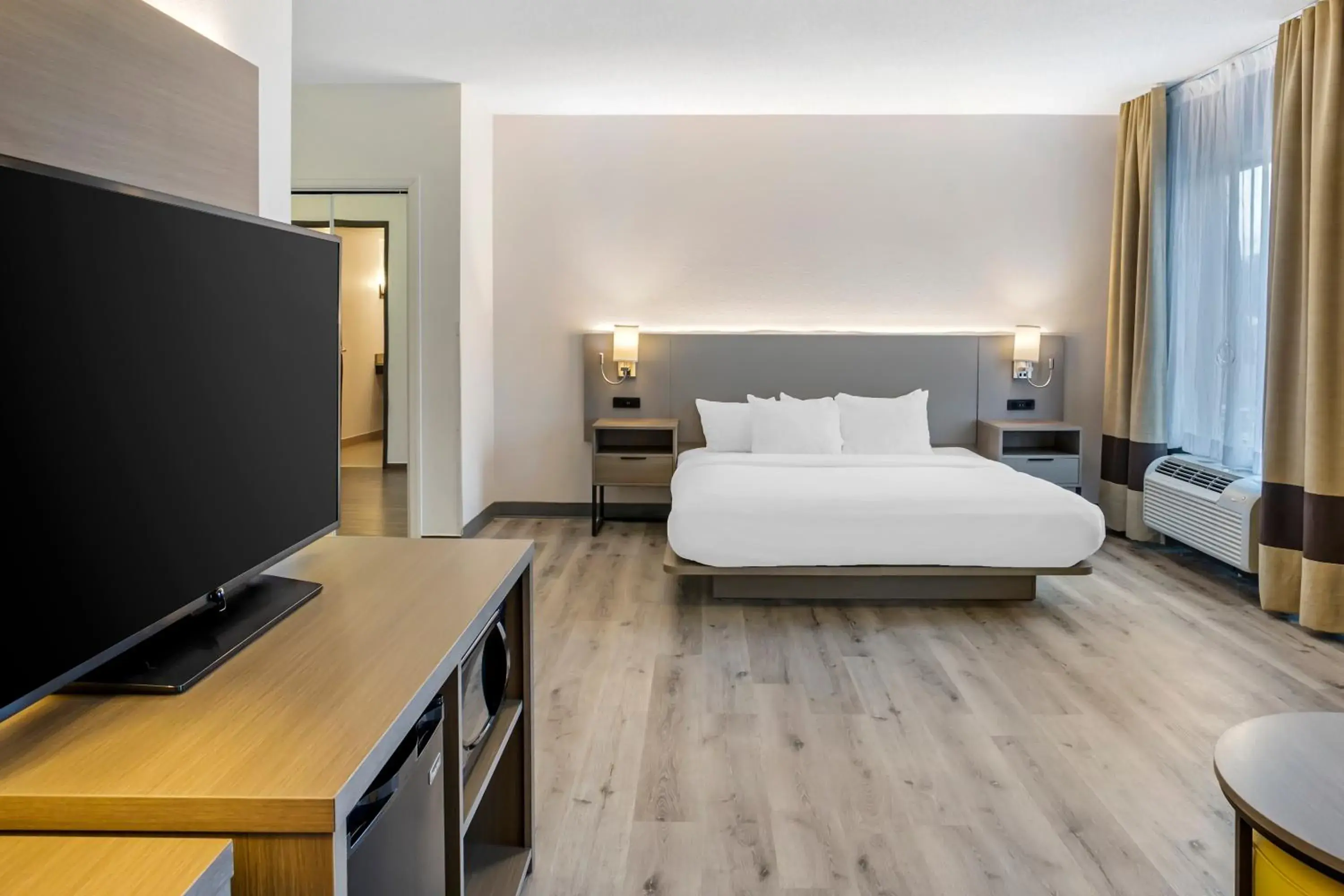 King Suite - Accessible/Non-Smoking in Comfort Inn & Suites Sayre King Suite - Accessible/Non-Smoking in Comfort Inn & Suites Sayre