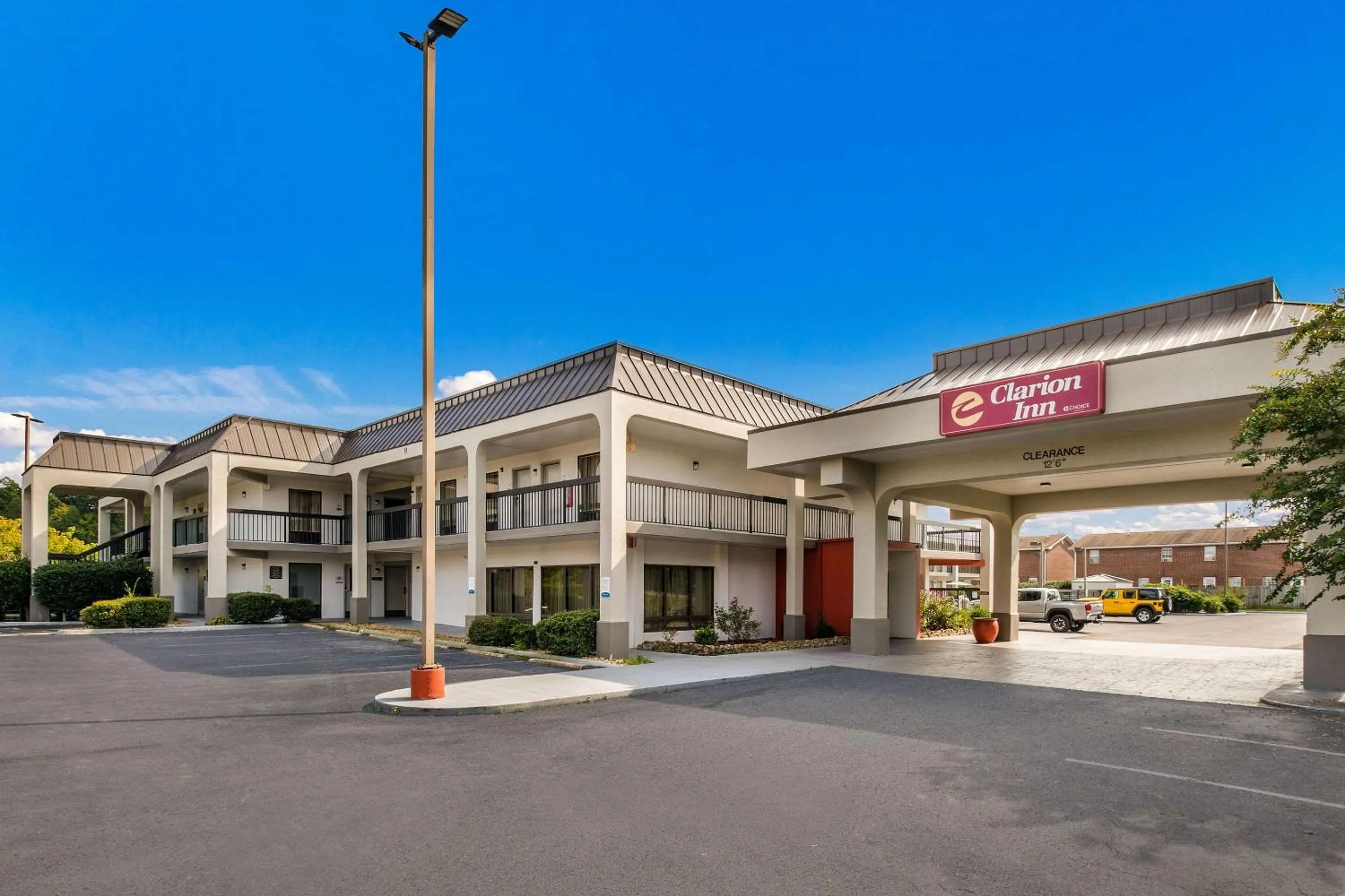 Property building in Clarion Inn Cleveland near University