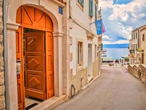 Apartment & Rooms Antonijela