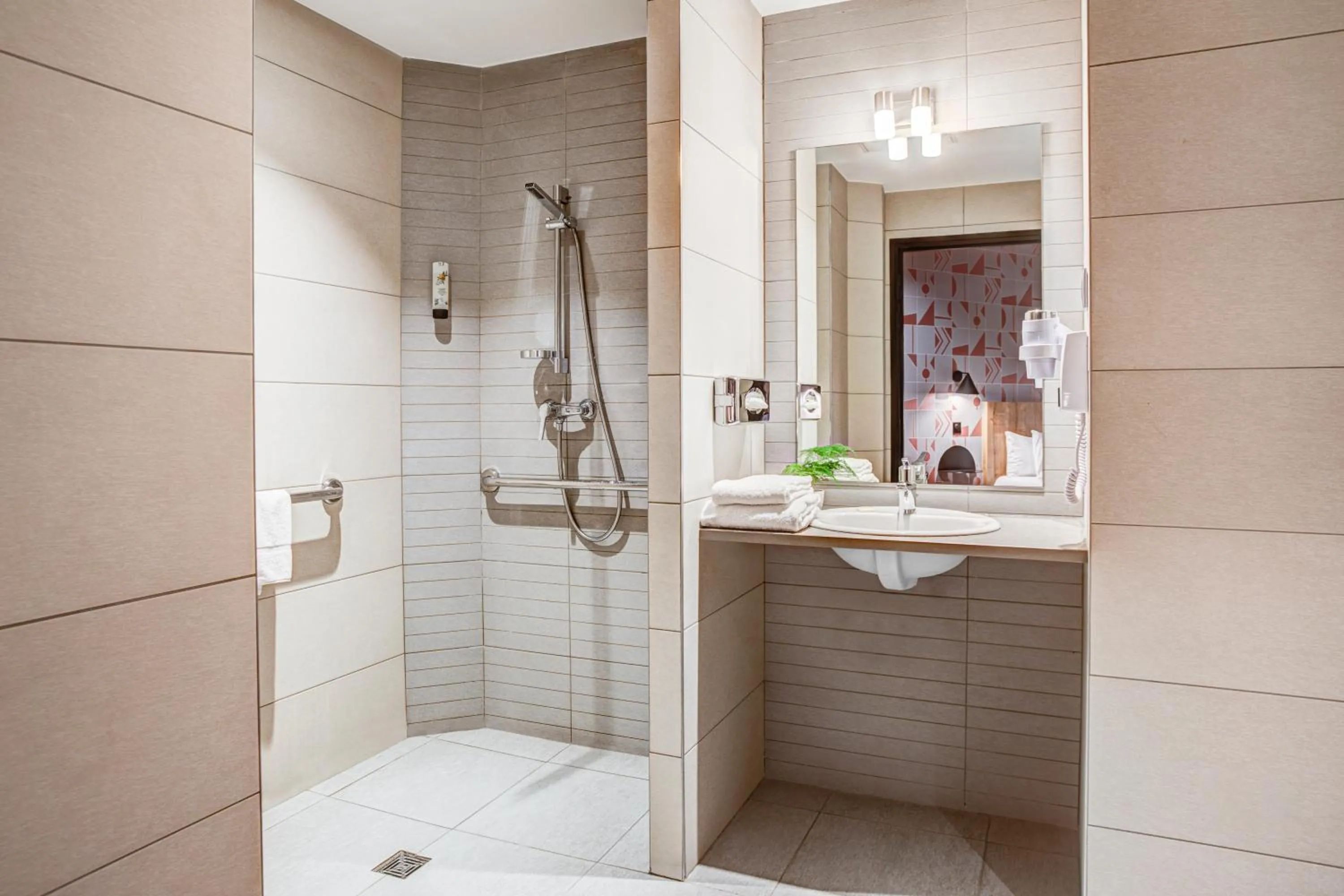 Shower in Republik Hotel