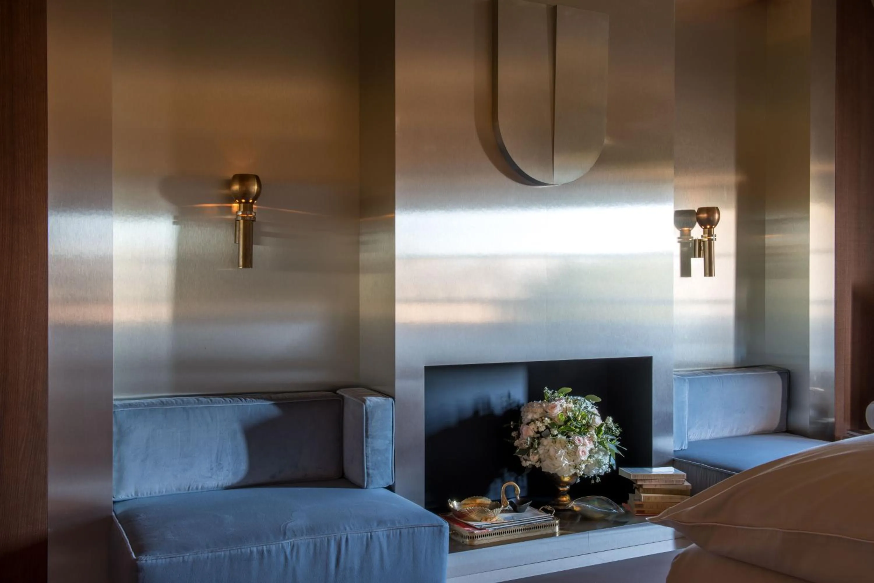 Living room, Bed in Cour des Vosges - Evok Collection