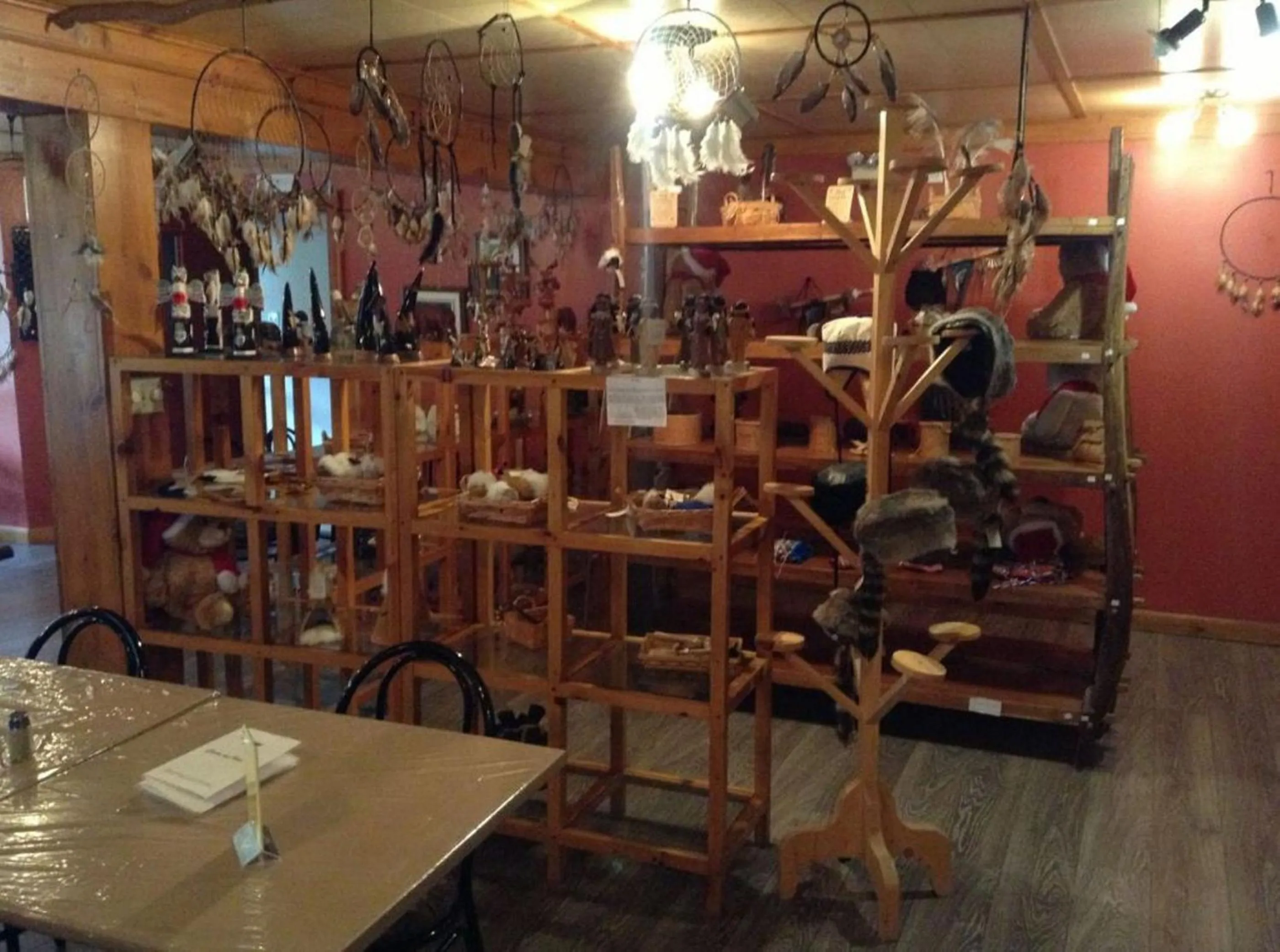 On-site shops in L'Auberge Refuge du Trappeur