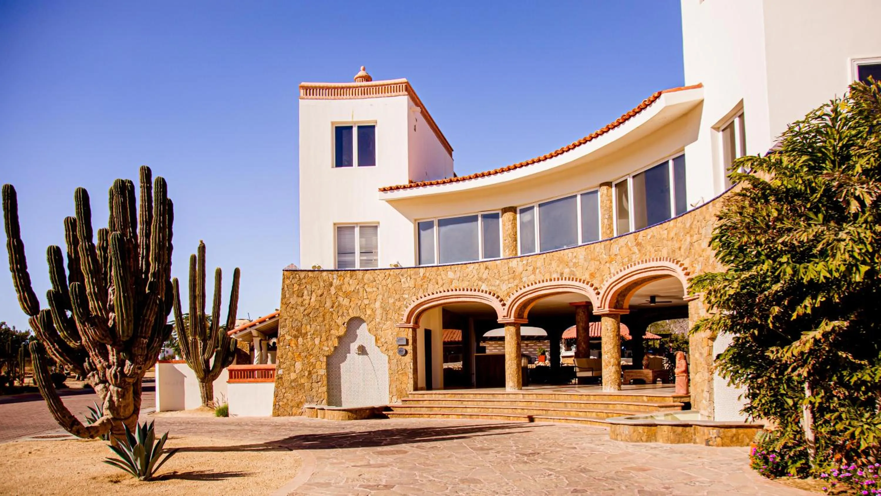 Property building in Los Cabos Golf Resort, Trademark Collection by Wyndham