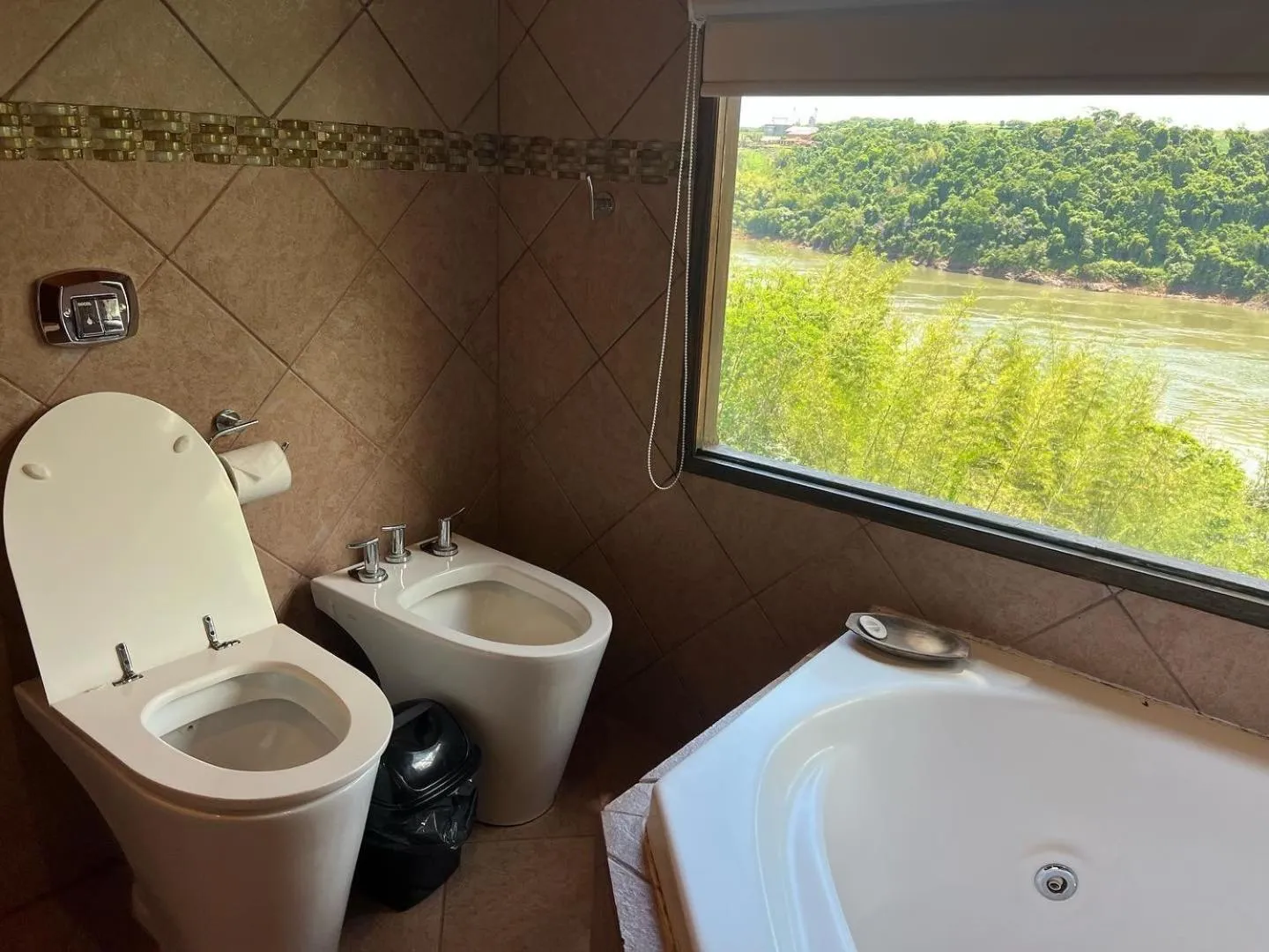 Toilet in Costa del Sol Iguazú