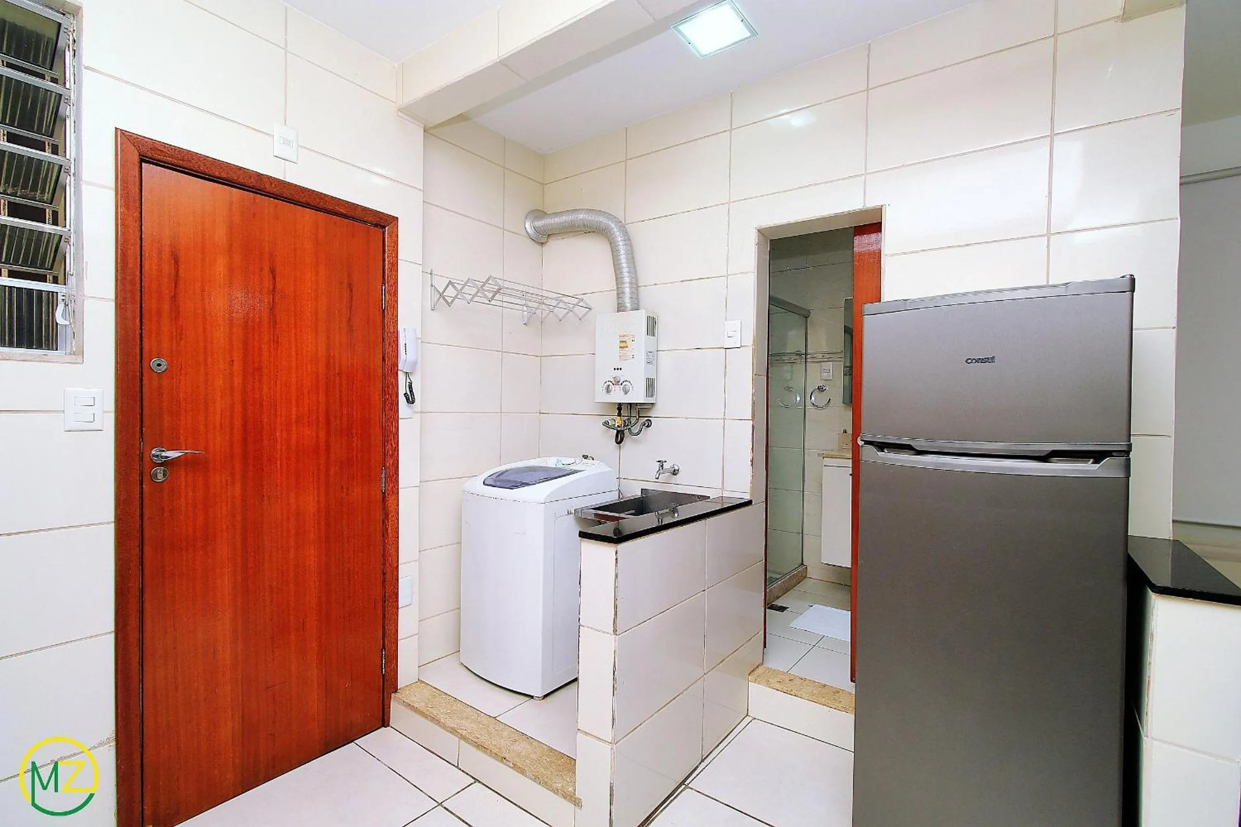 Ótimo 2 quartos na quadra da praia para 6 pessoas