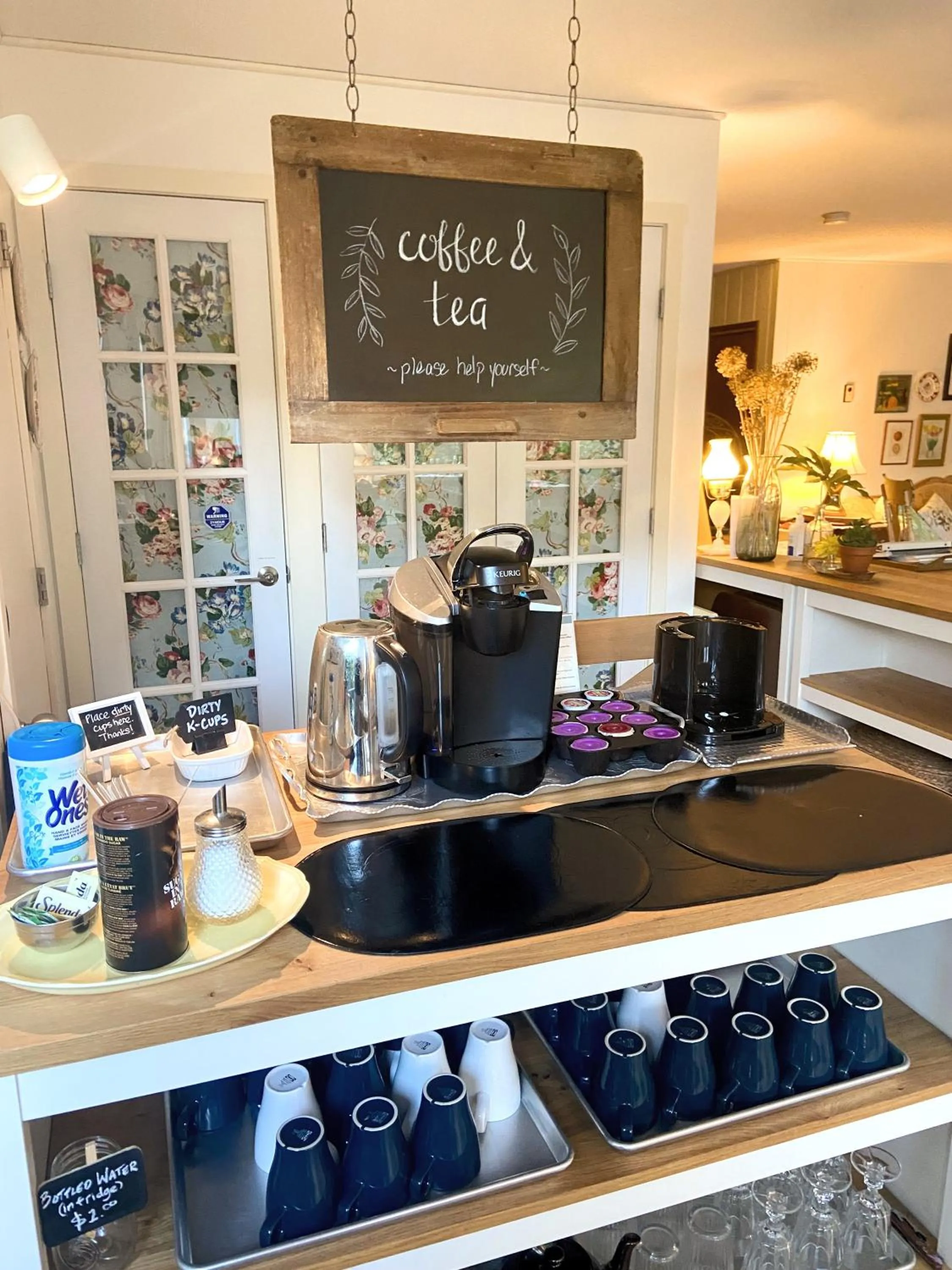 Coffee/tea facilities in Wisteria Guest House