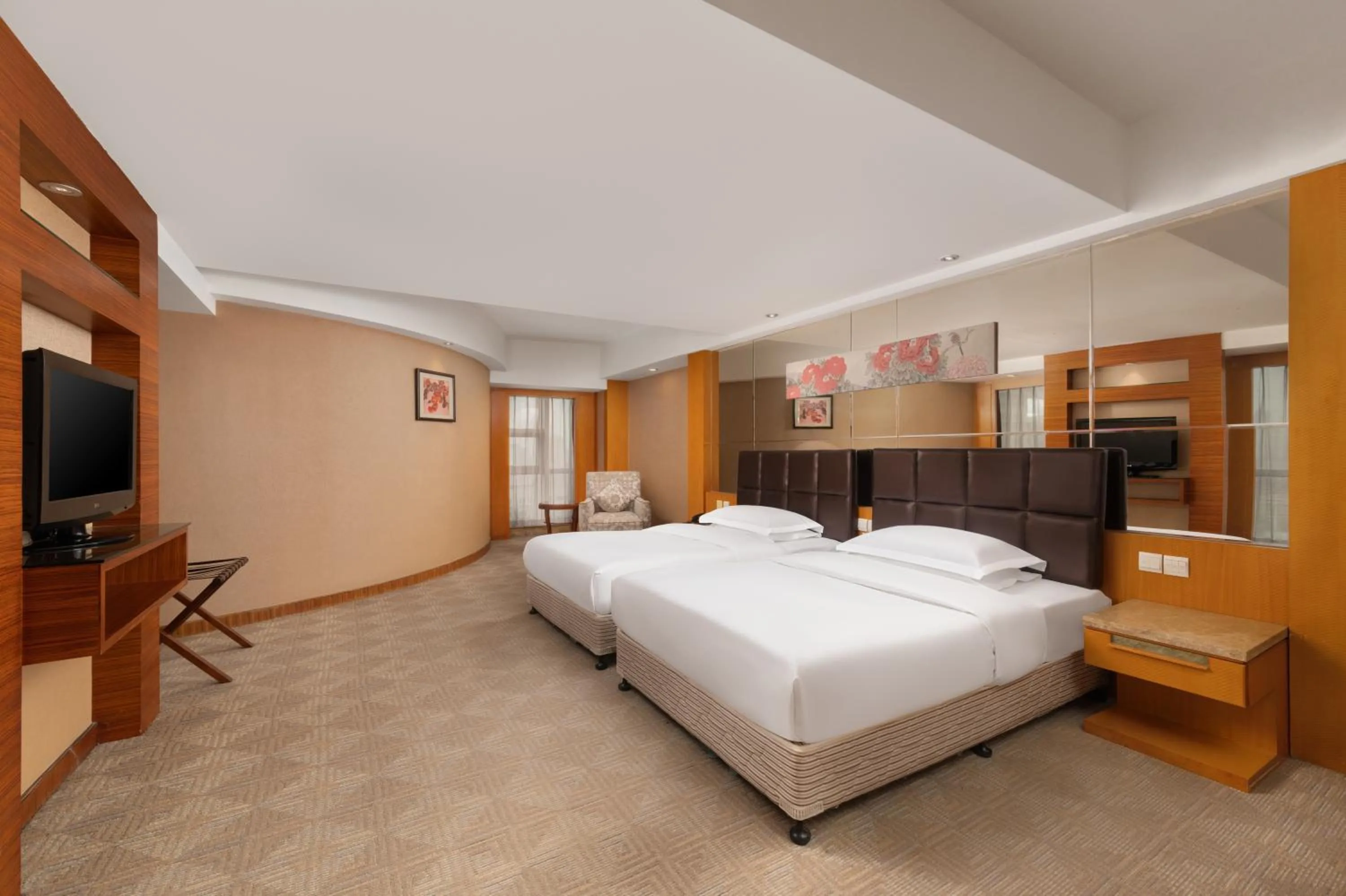 Photo of the whole room, Bed in Empark Grand Hotel Xi'an
