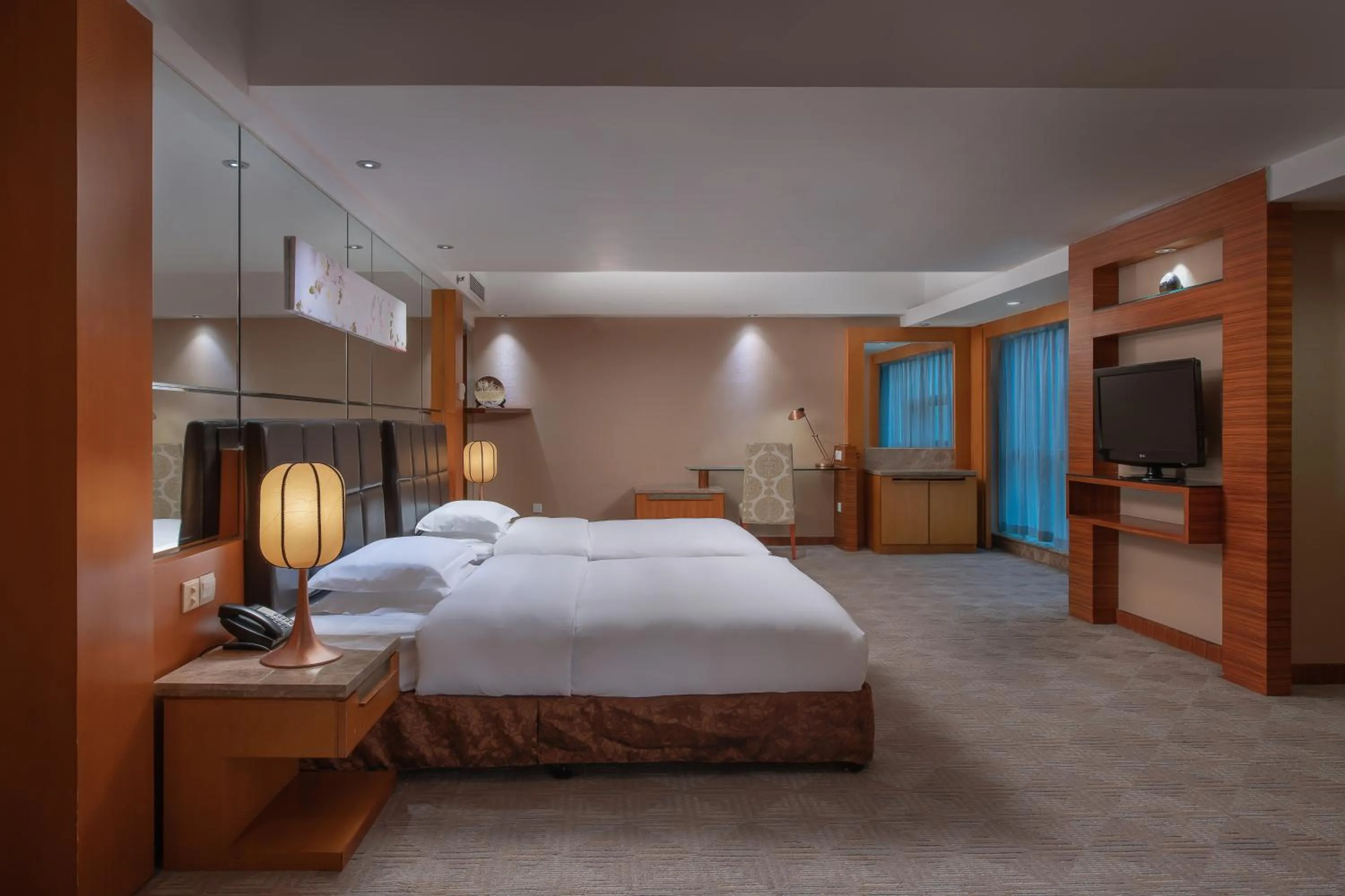 Photo of the whole room, Bed in Empark Grand Hotel Xi'an