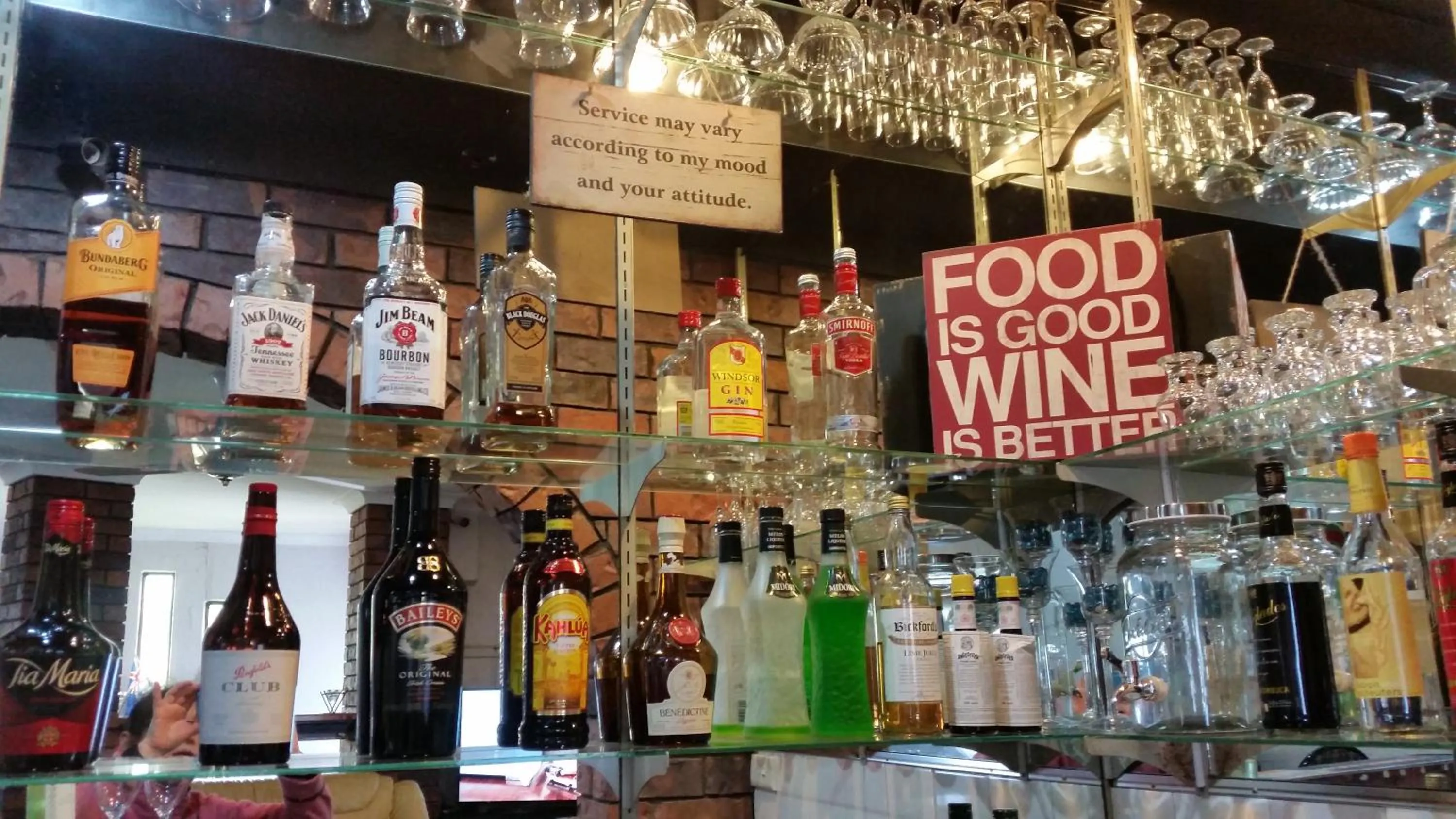 Lounge or bar in Espana Motel