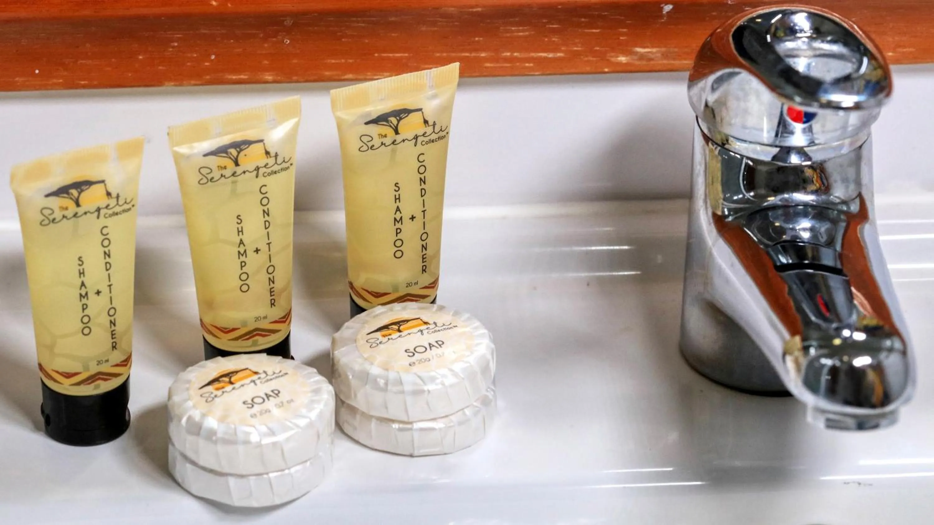 Bathroom in Espana Motel