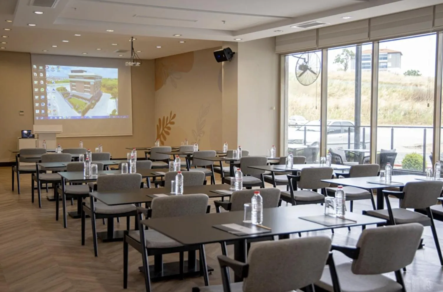 Meeting/conference room in Hilly Hotel