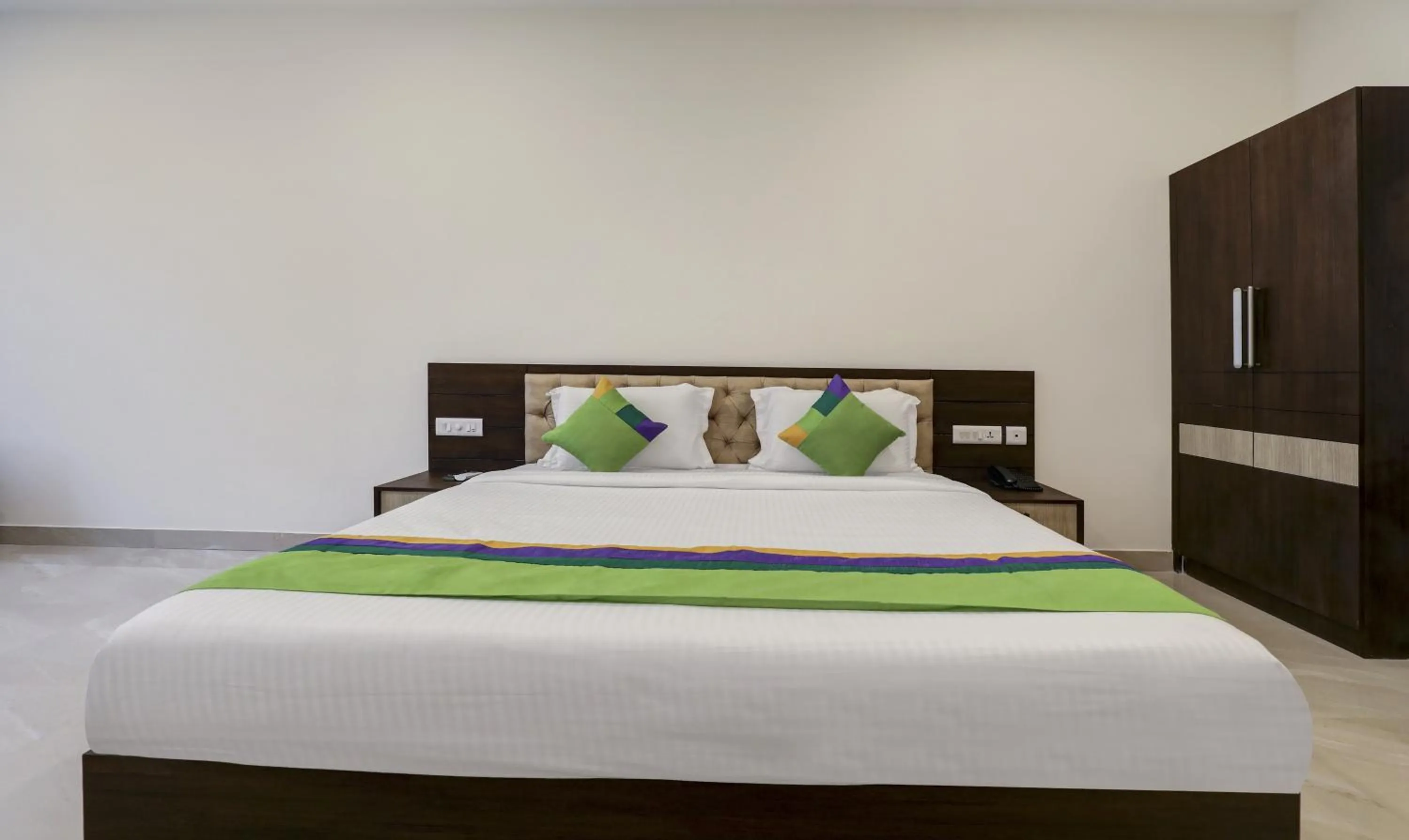 Bedroom, Bed in Treebo The Horizon Kankanady