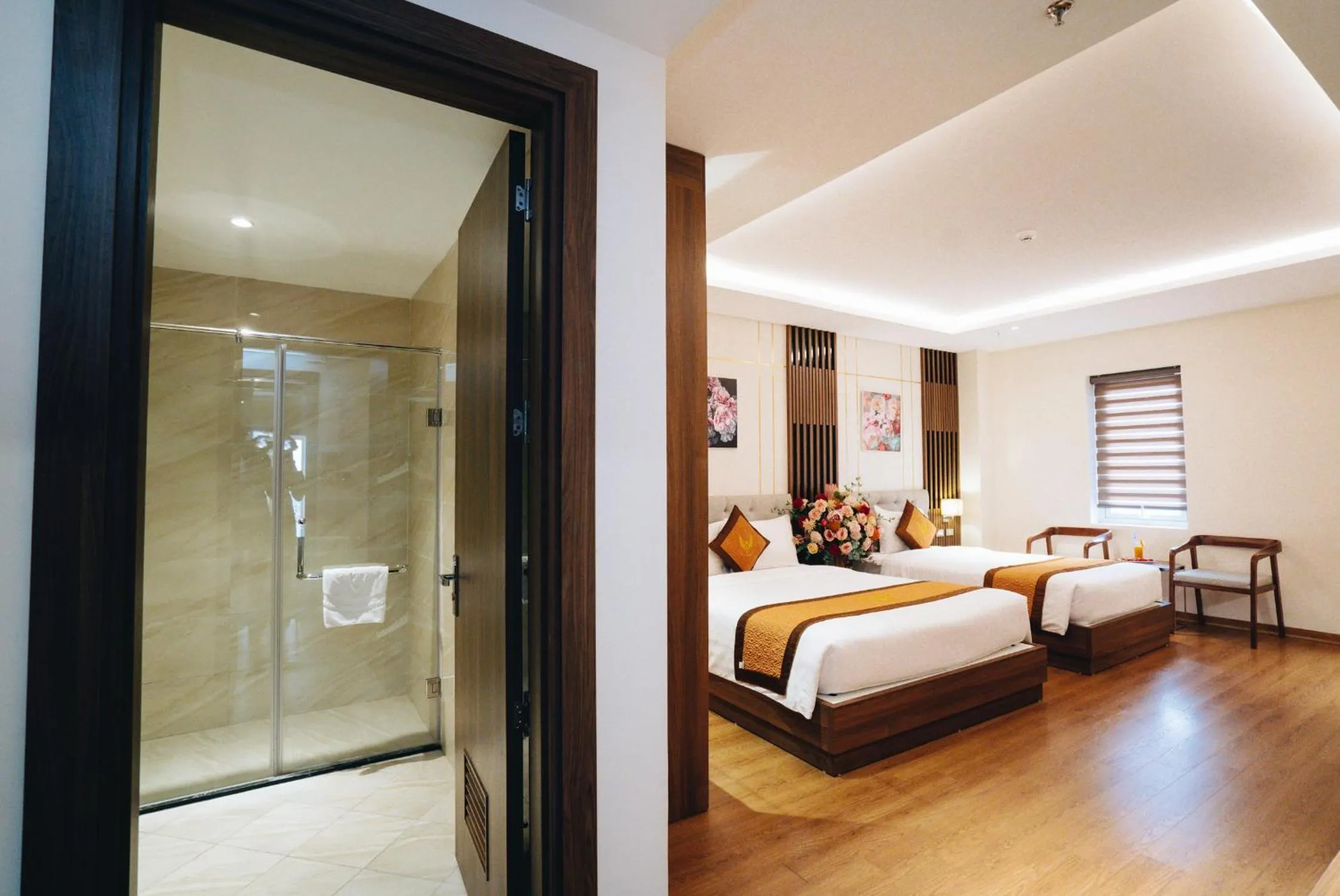 Bedroom, Bed in Manh Quan Luxury Hotel