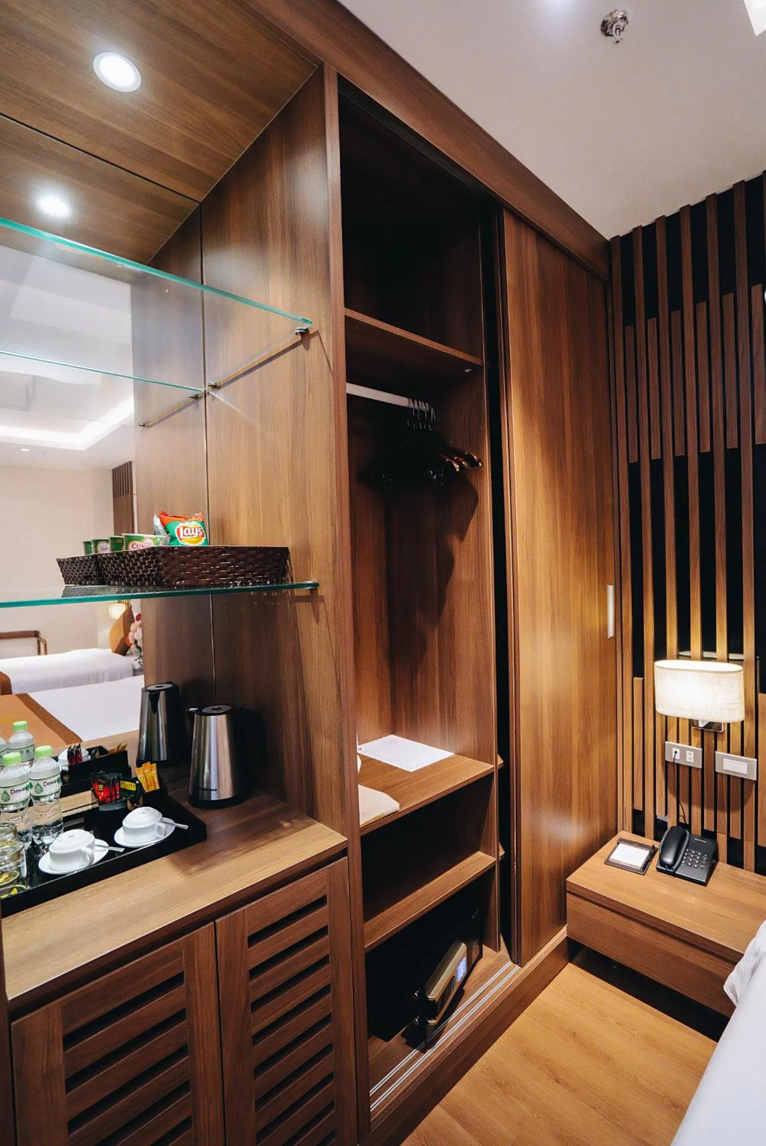 Bedroom, Bed in Manh Quan Luxury Hotel