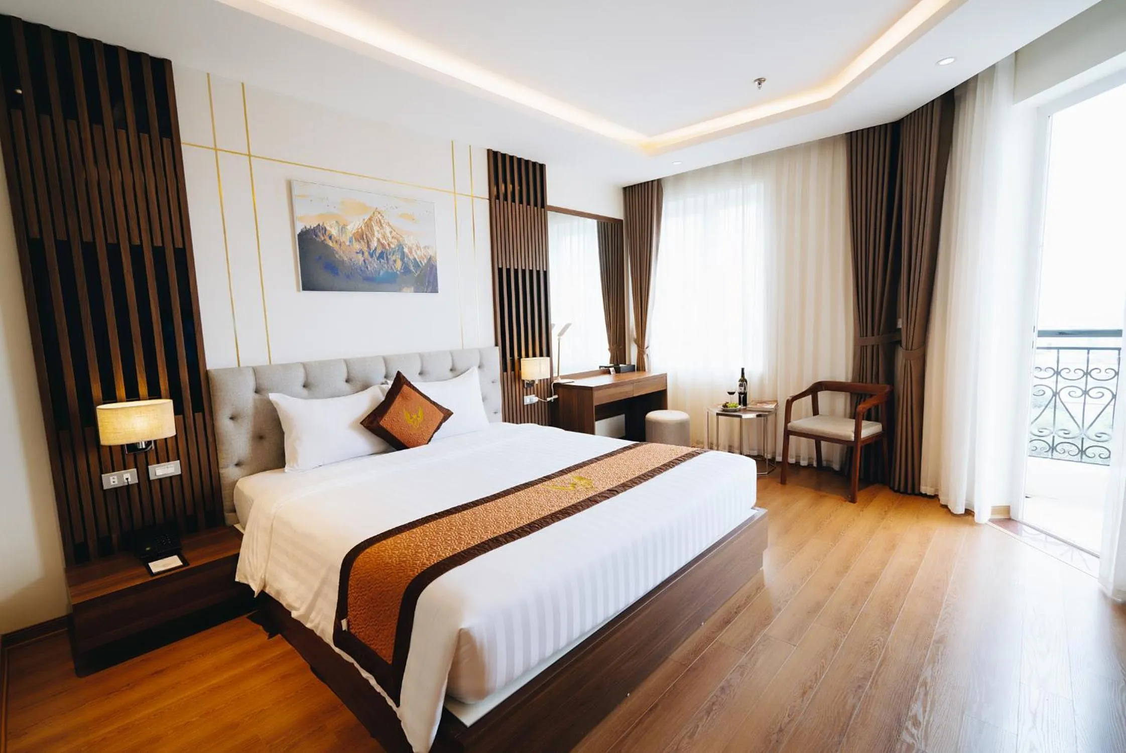 Bedroom, Bed in Manh Quan Luxury Hotel
