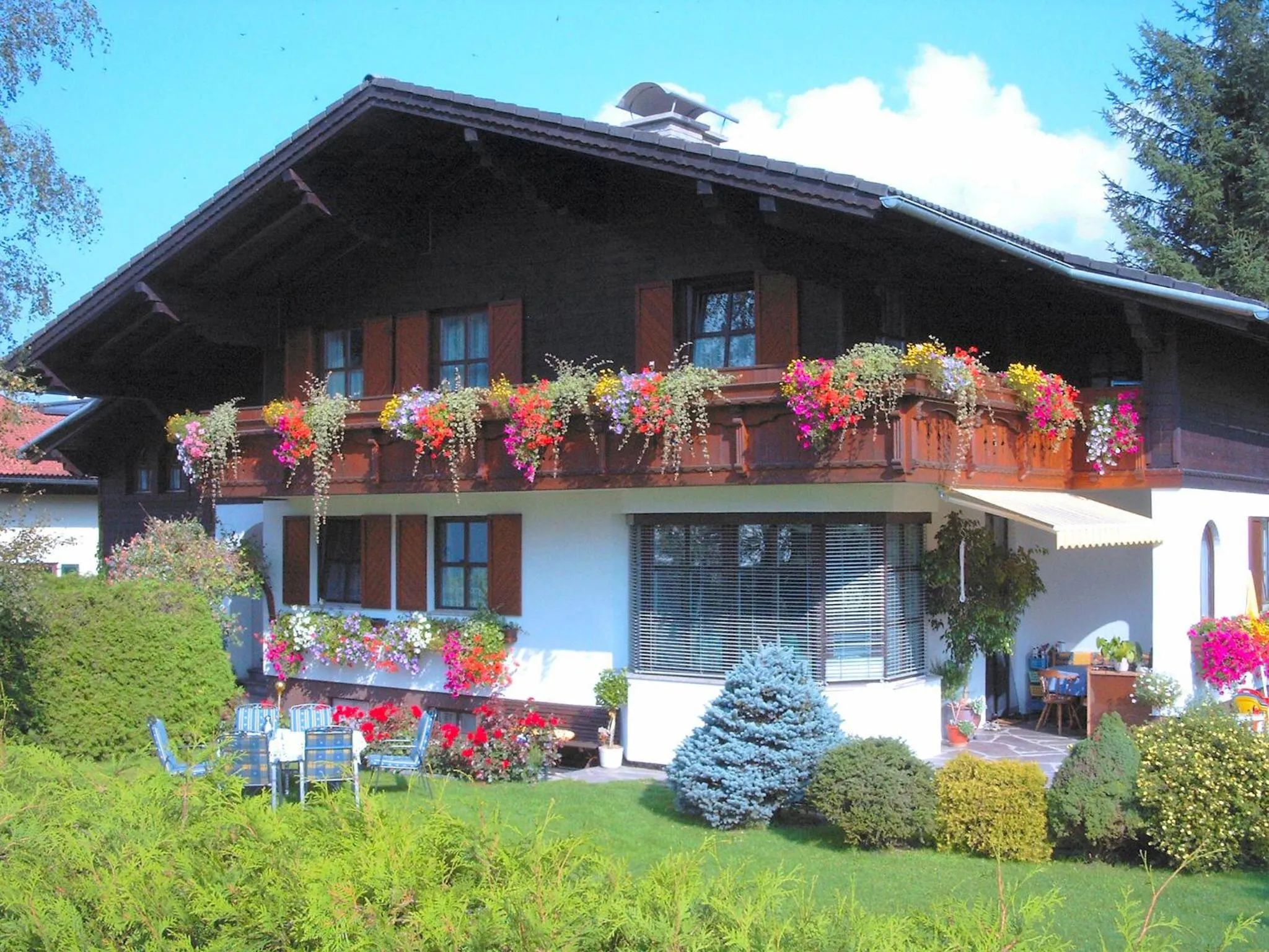 Facade/entrance in Landhaus Tripolt