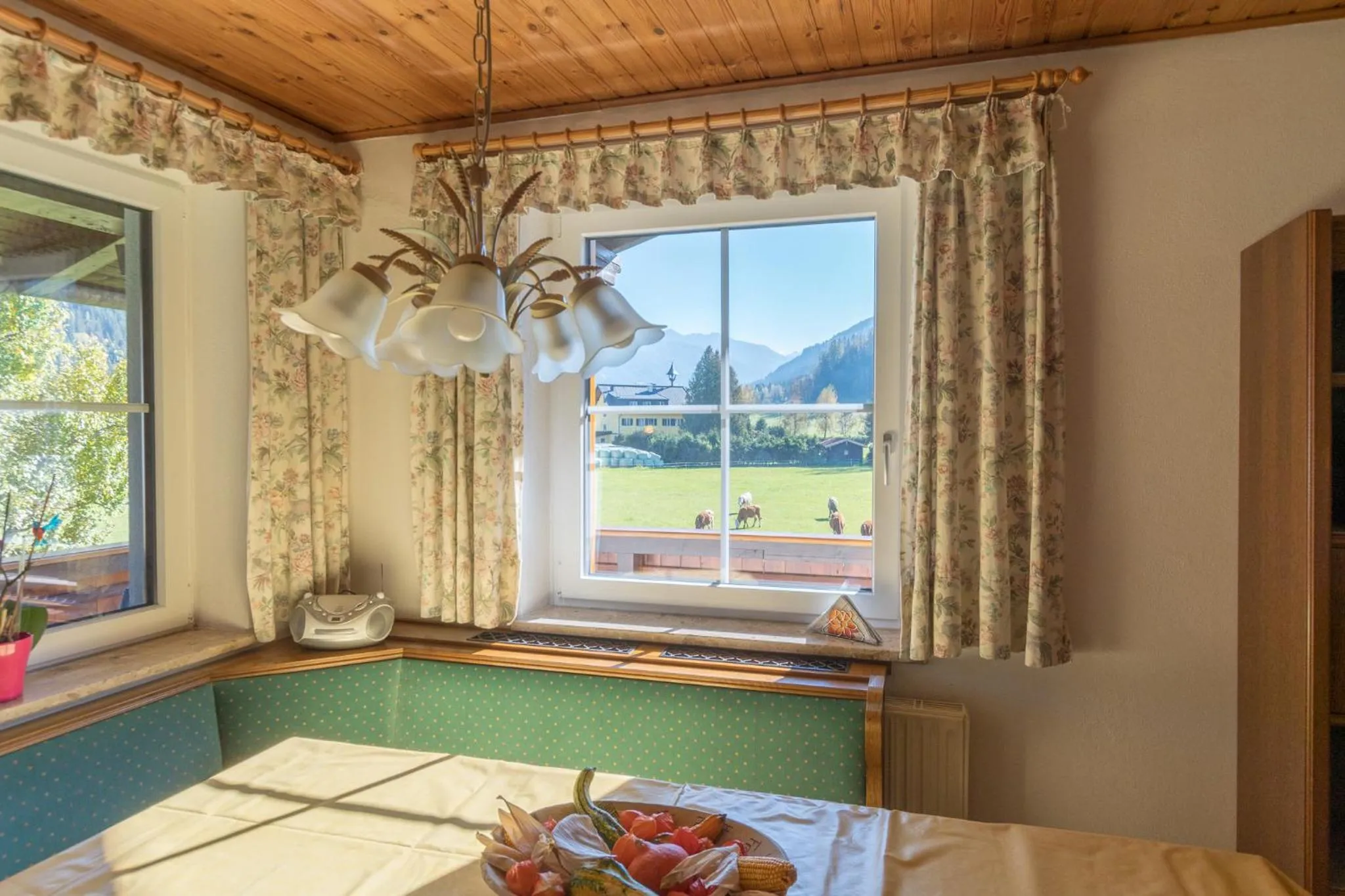 Seating area, Bed in Landhaus Tripolt