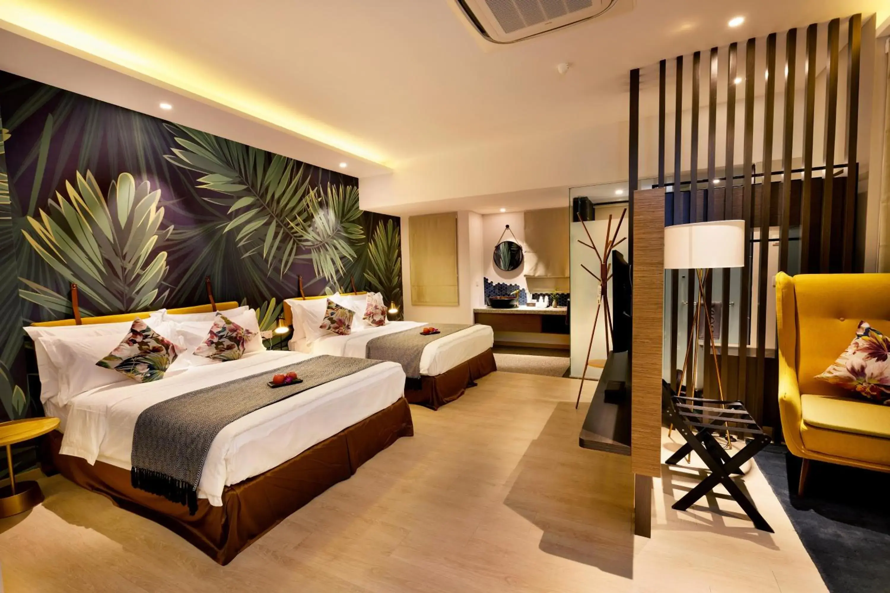 Deluxe Family Quadruple Room in Sojourn Spa Hotel Ipoh Deluxe Family Quadruple Room in Sojourn Spa Hotel Ipoh