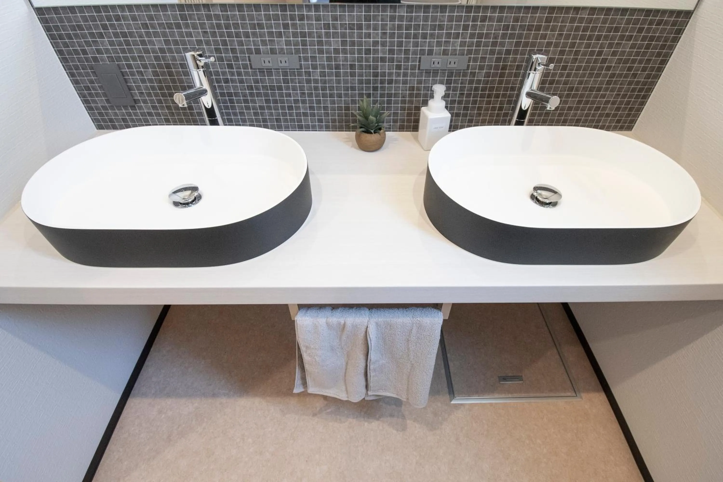 Area and facilities in UCHI Living stay NAKAJIMA park