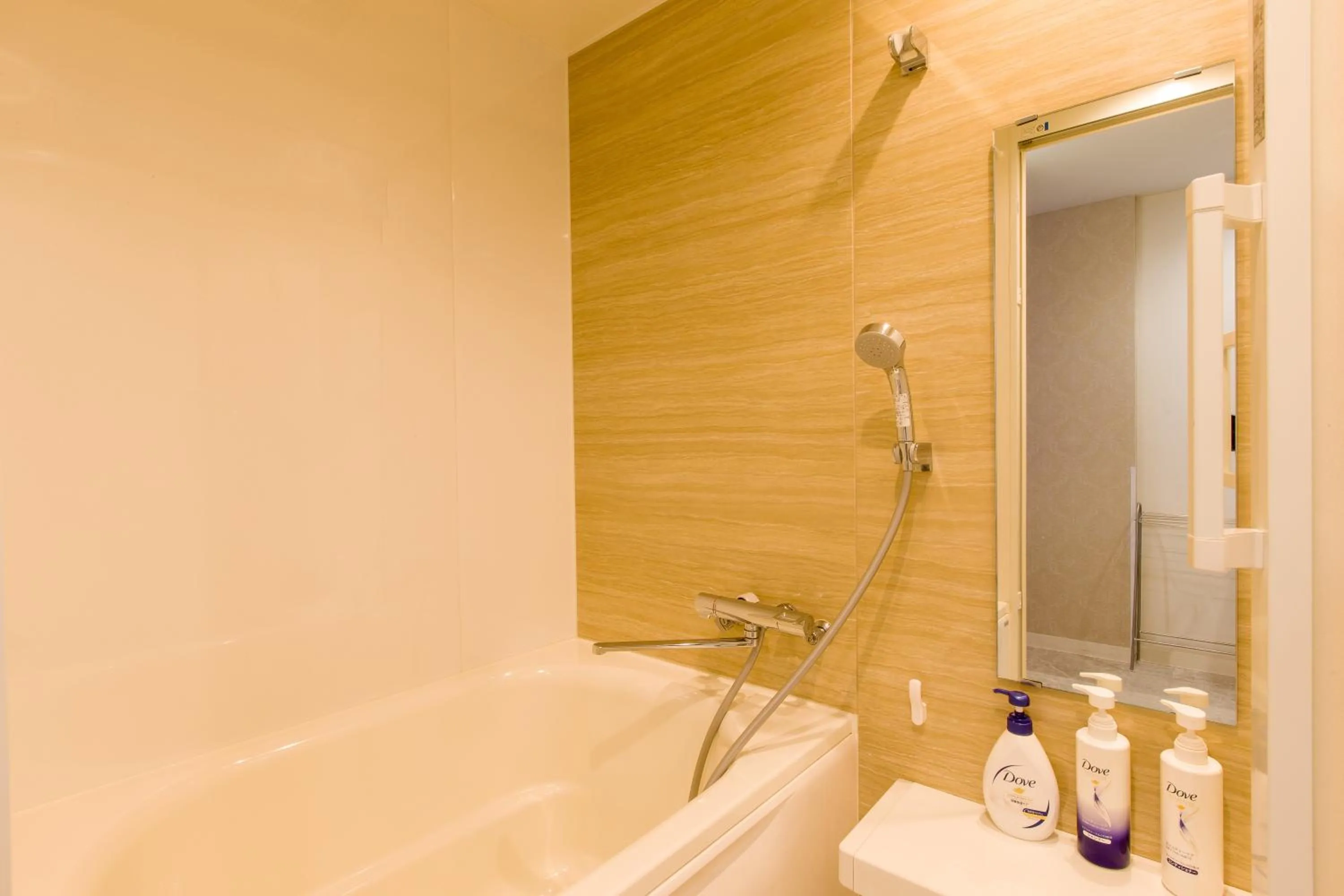 Shower in Himalaya Cloud Hotel