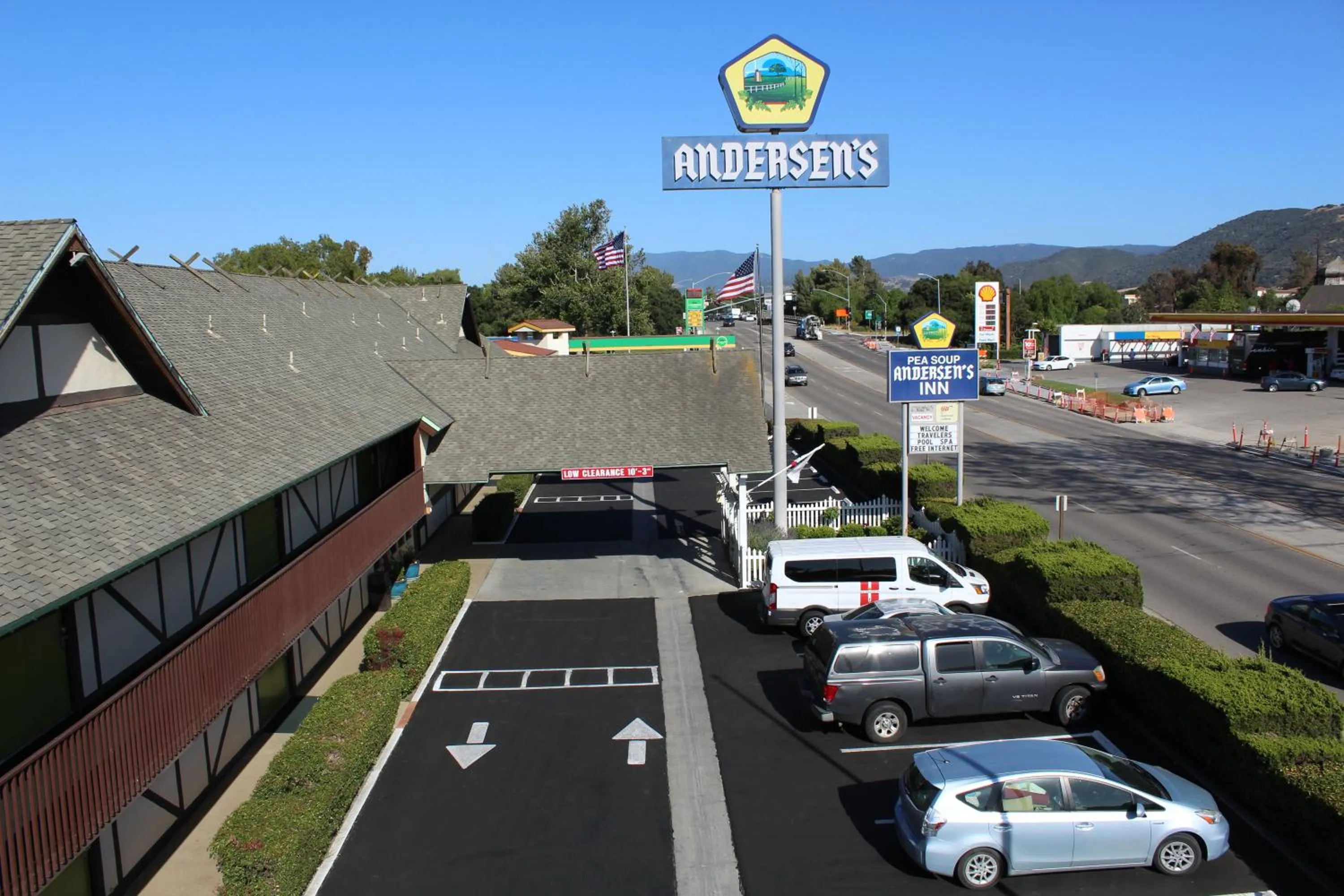Bird's eye view in Pea Soup Andersen's Inn