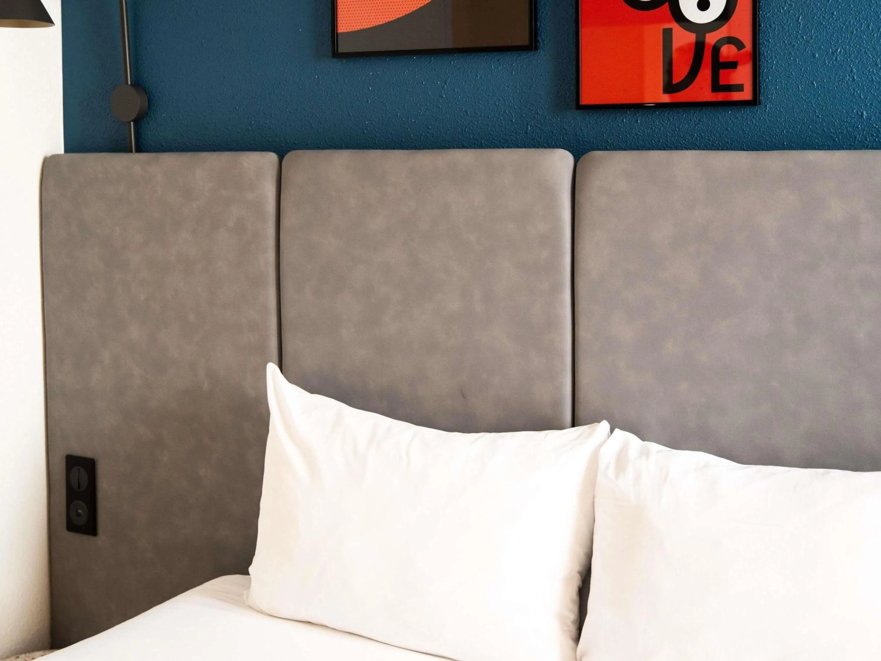 Bedroom, Bed in ibis Saint-Denis Stade Ouest