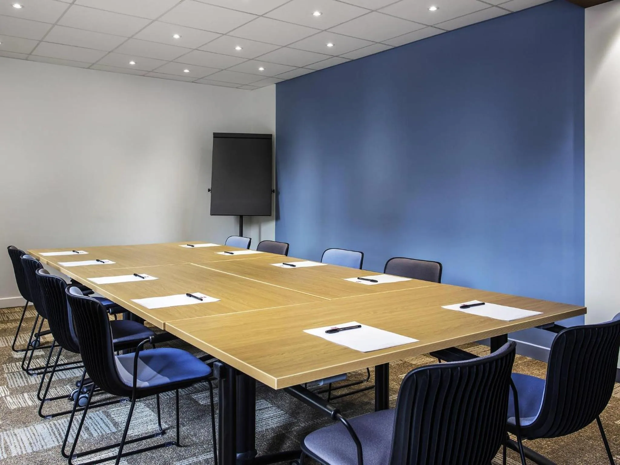 Meeting/conference room in ibis Saint-Denis Stade Ouest