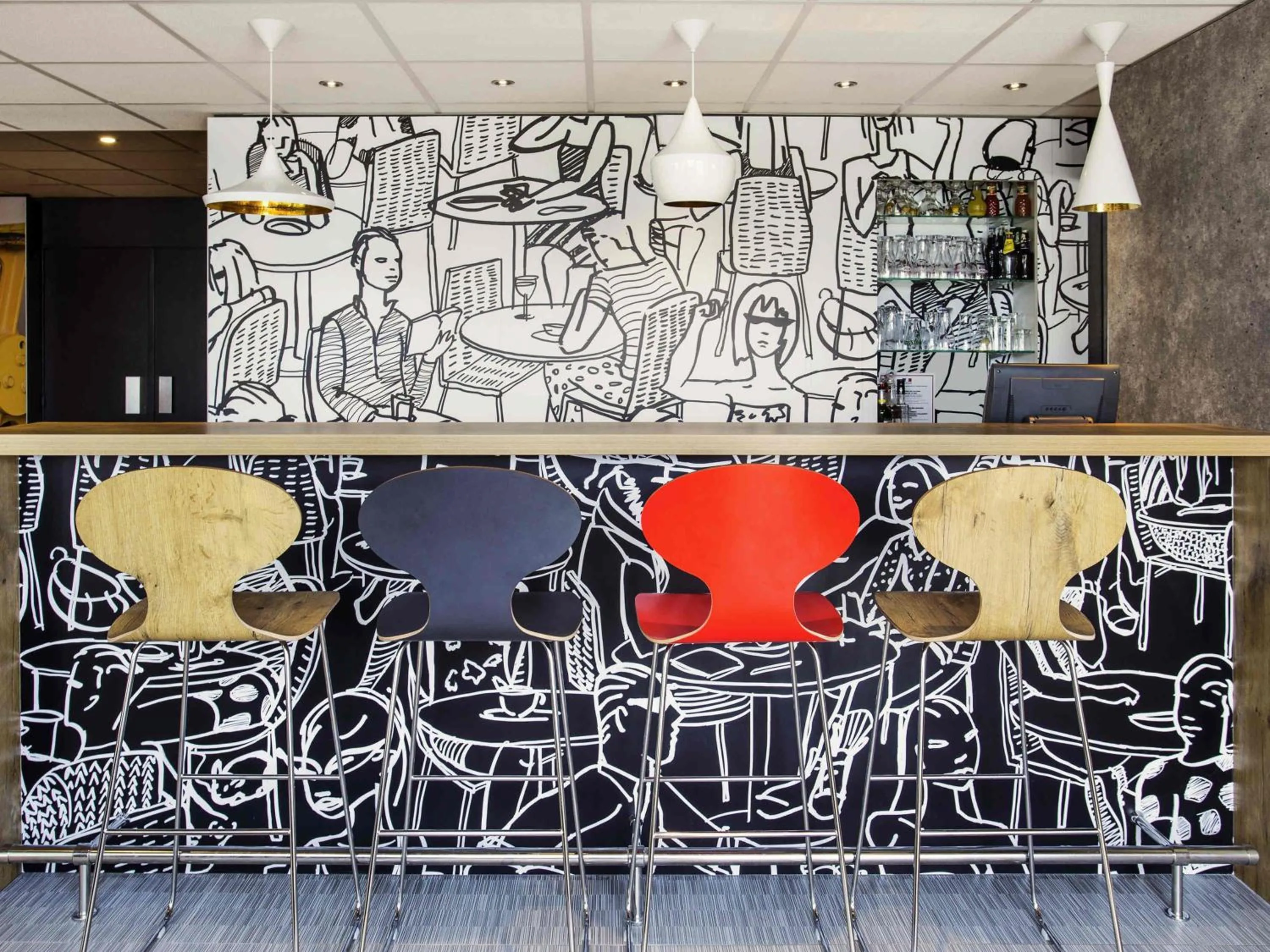 Lounge or bar in ibis Saint-Denis Stade Ouest