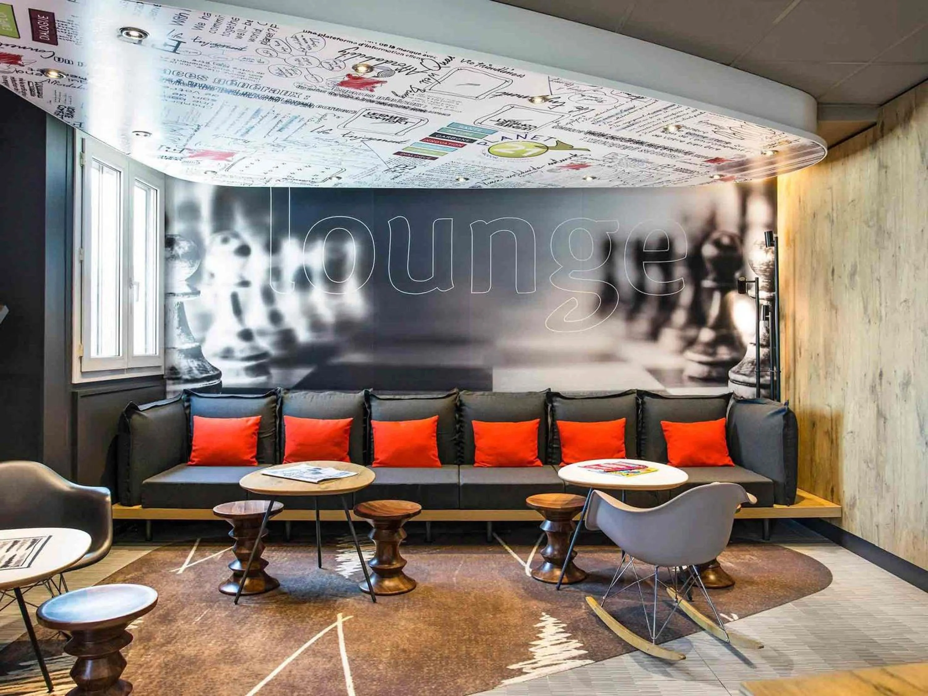 Property building in ibis Saint-Denis Stade Ouest