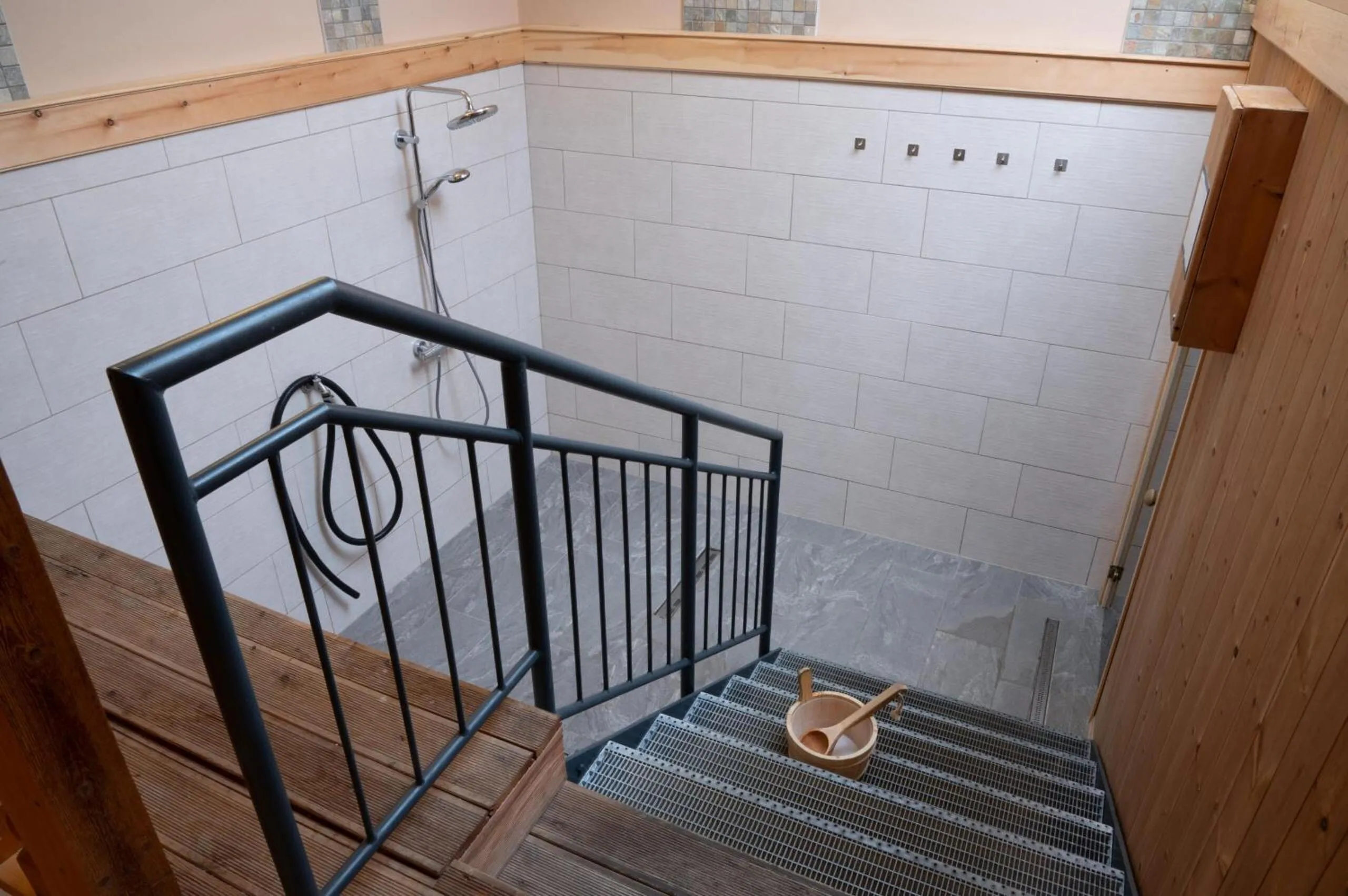 Sauna in Moving Rooms