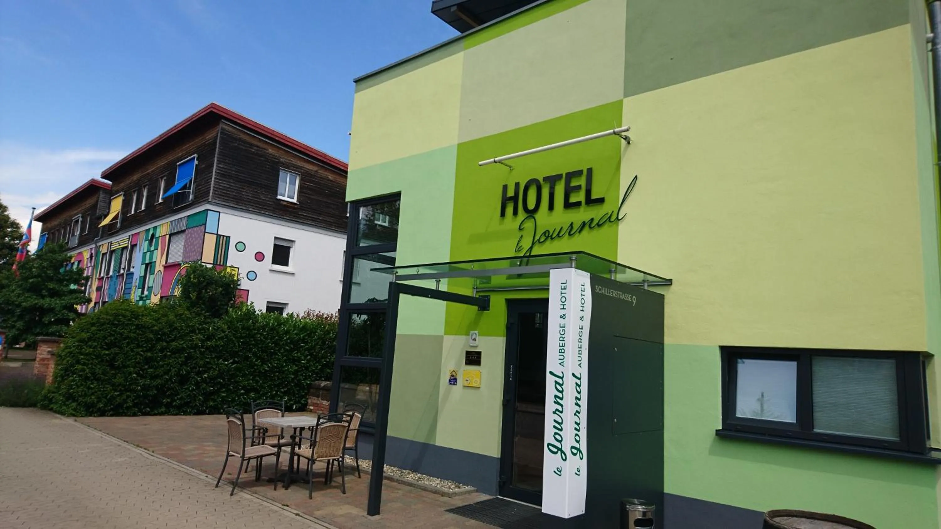 Facade/entrance in Hotel & Auberge le Journal