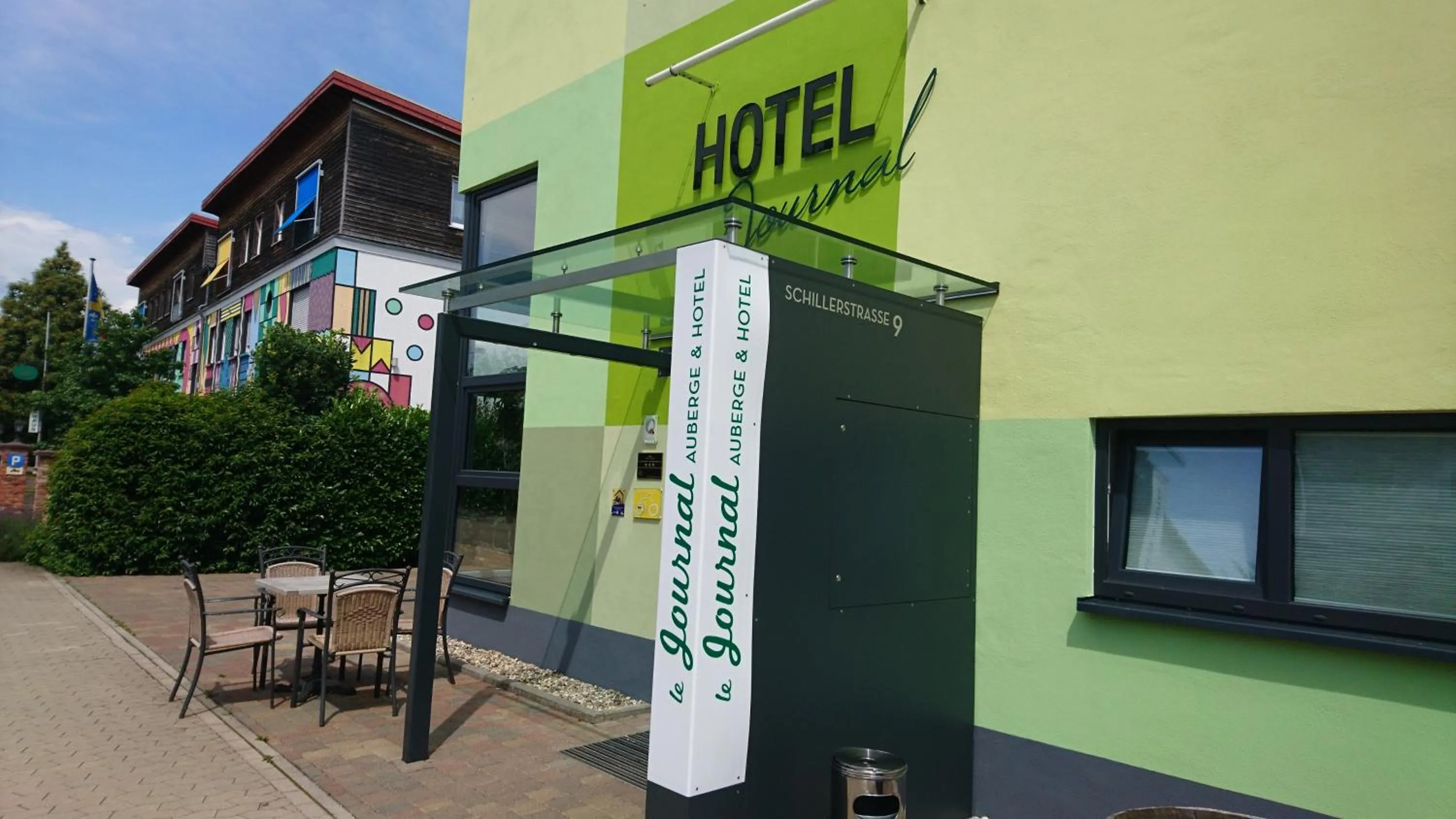 Facade/entrance in Hotel & Auberge le Journal