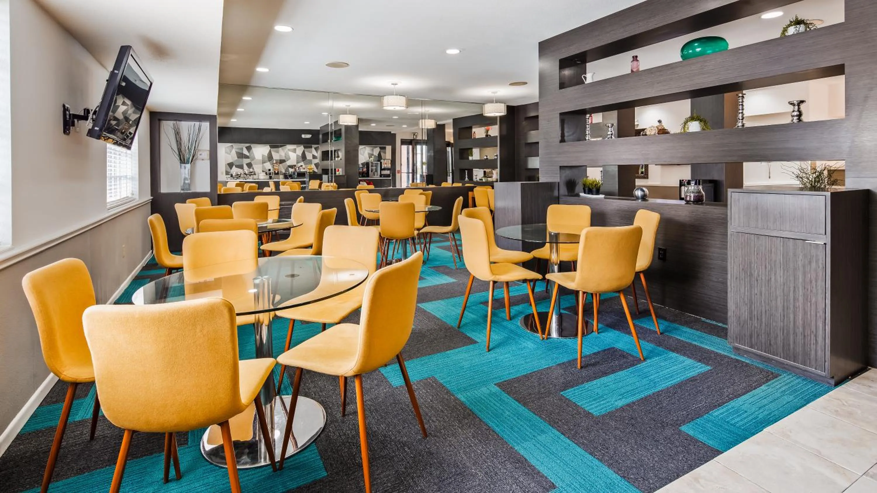 Breakfast in Baymont by Wyndham Houston/Westchase