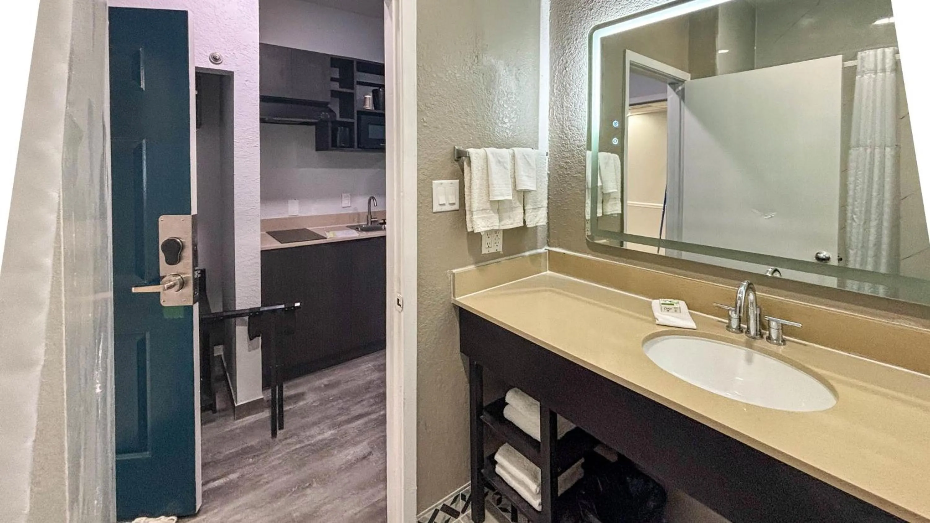 Bathroom in Studio 6 Houston, TX - Westchase