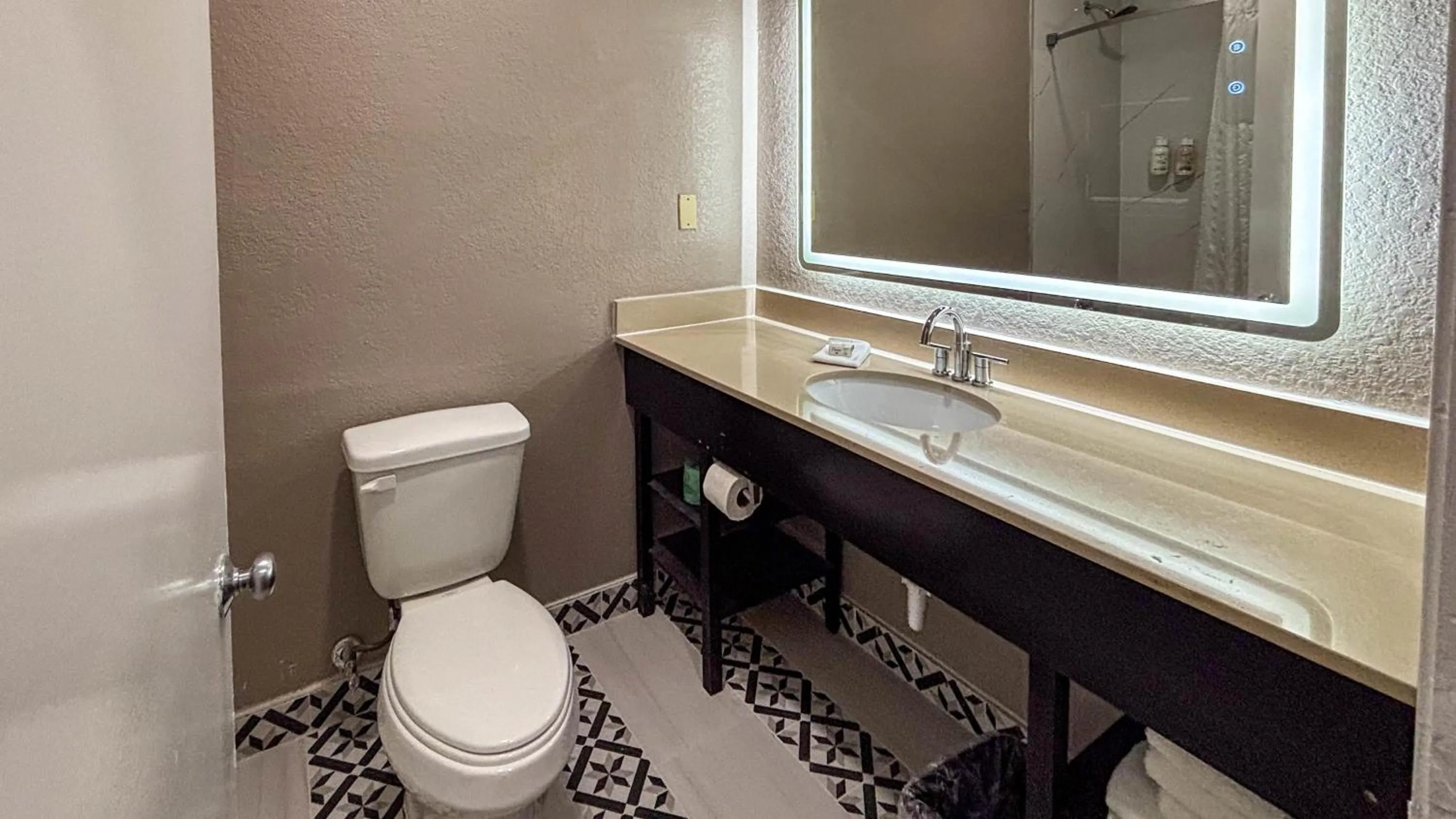 Bathroom in Studio 6 Houston, TX - Westchase
