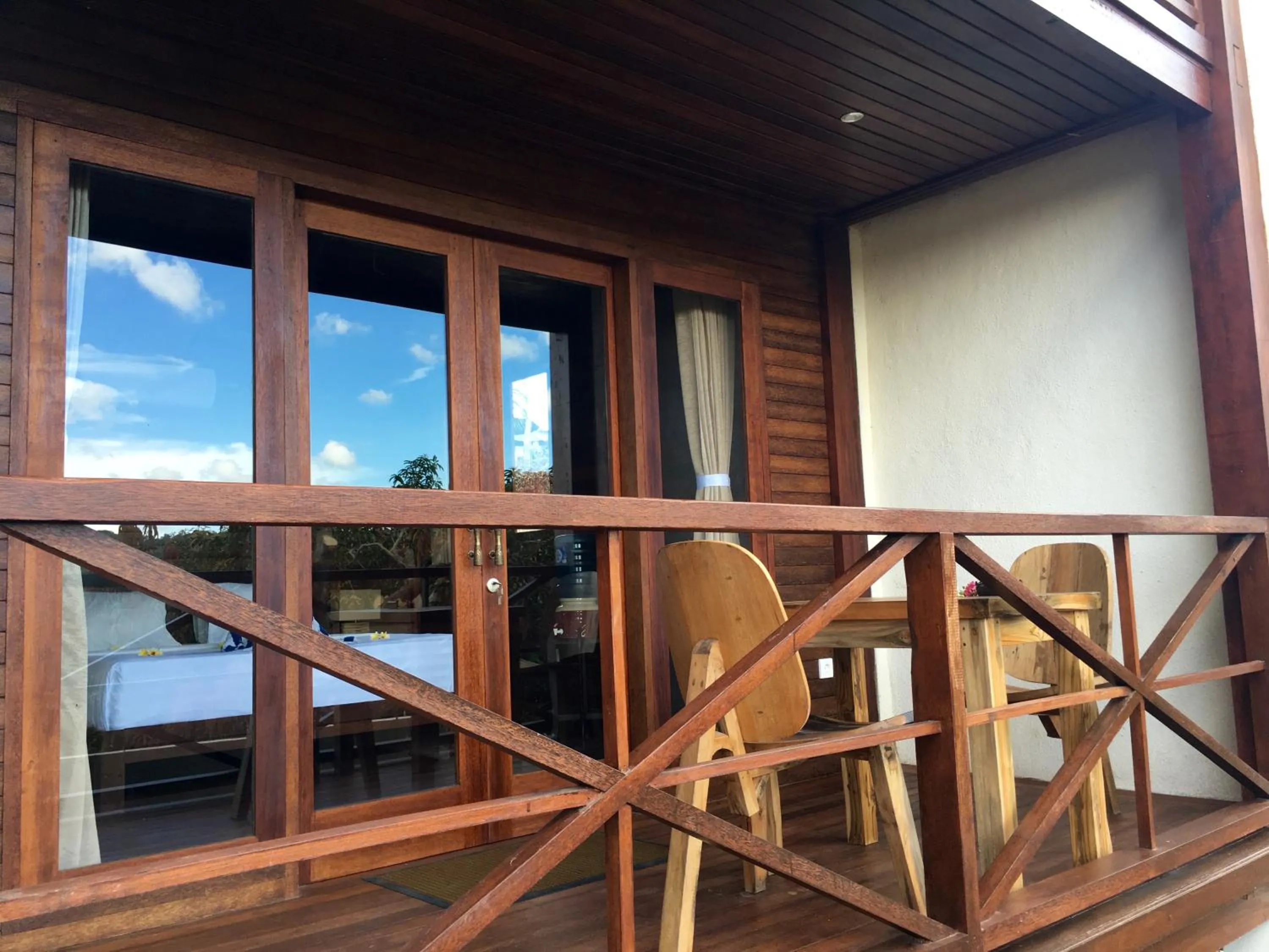 Balcony/Terrace in Twin Island Villas & Dive Resort