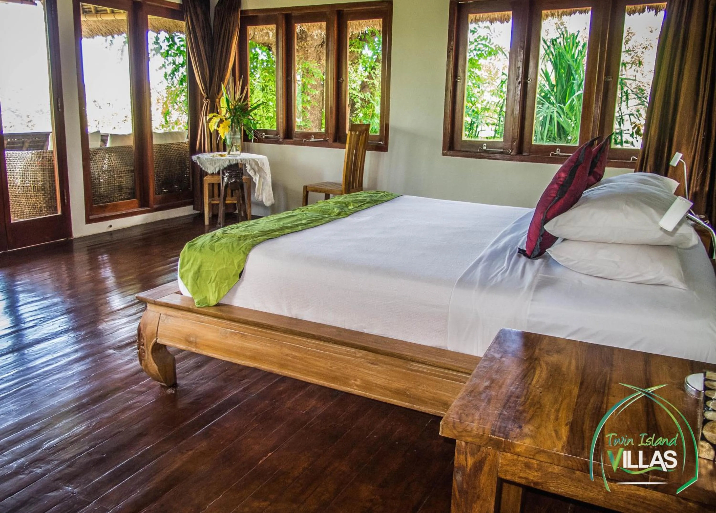 Bedroom, Bed in Twin Island Villas & Dive Resort
